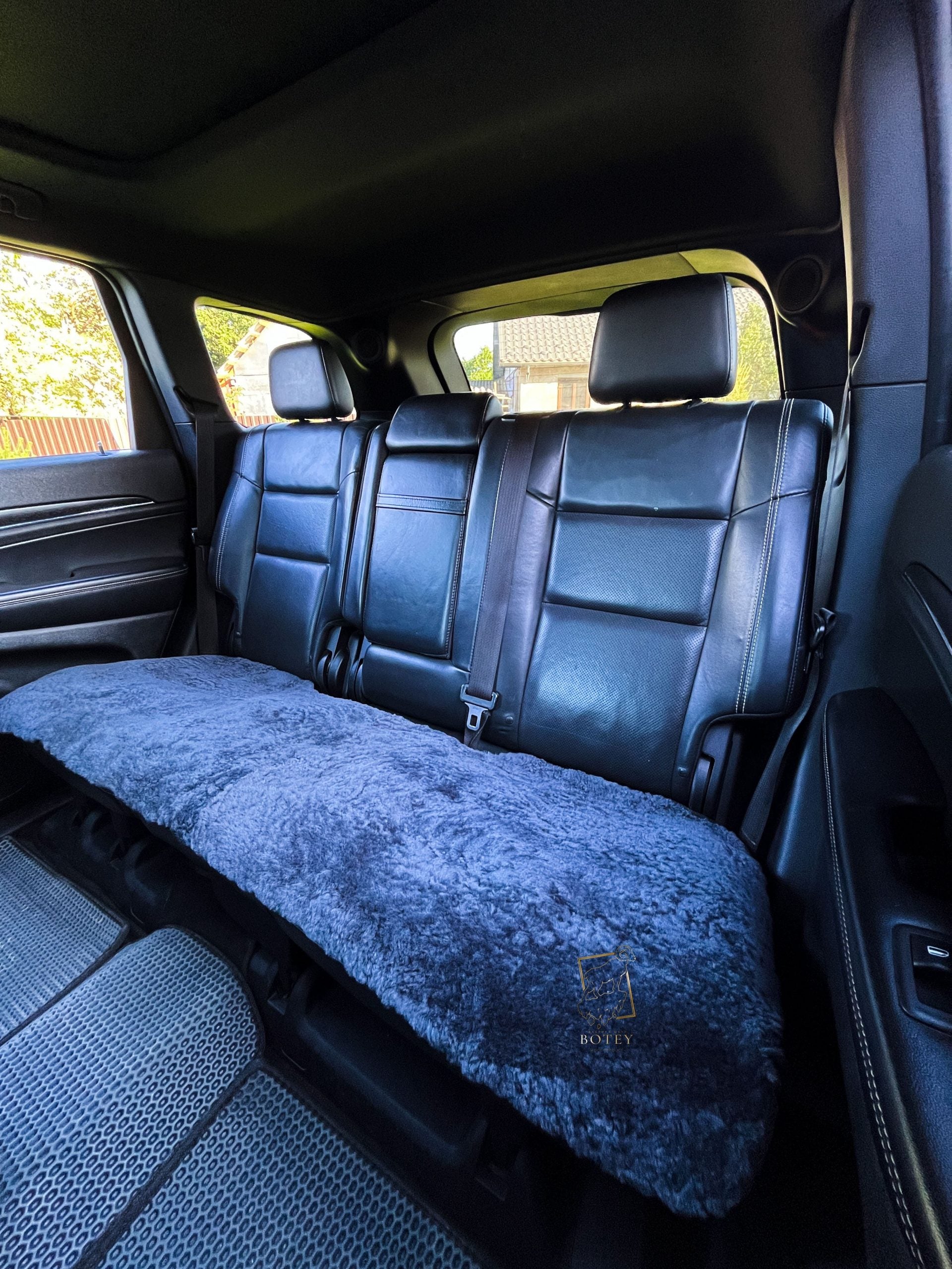 Sheepskin Rear Seat Covers Grey (140×50 cm) – Natural Fur Universal Fit