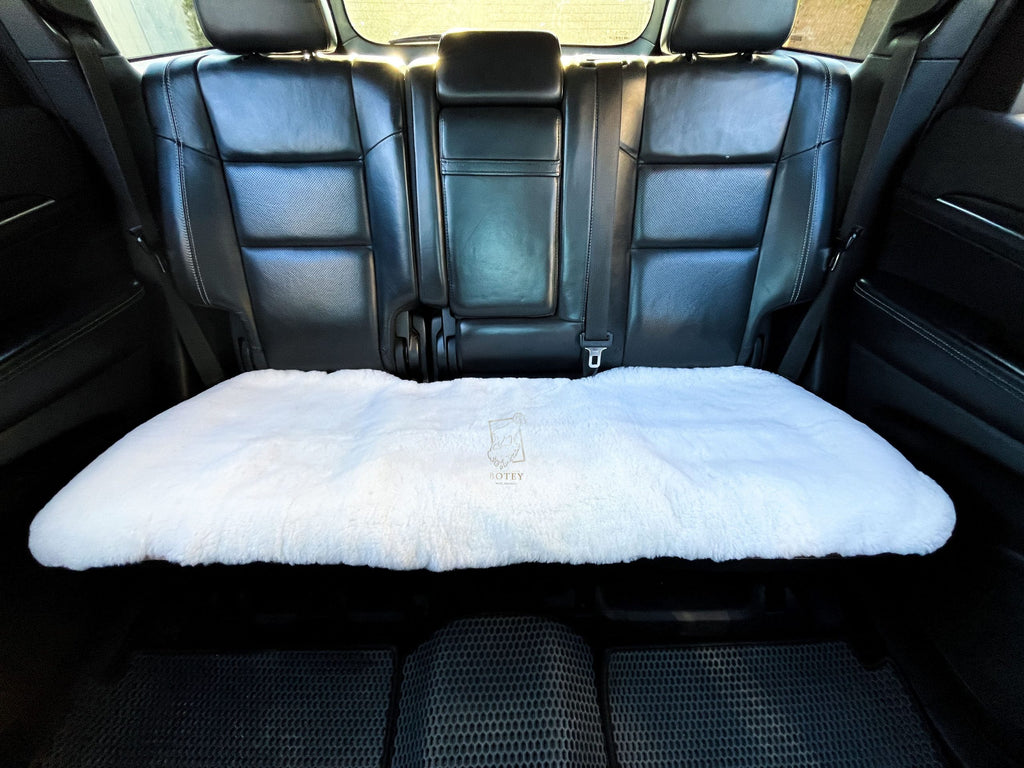 Sheepskin Rear Seat Covers White (140×50 cm) – Natural Fur Universal Fit