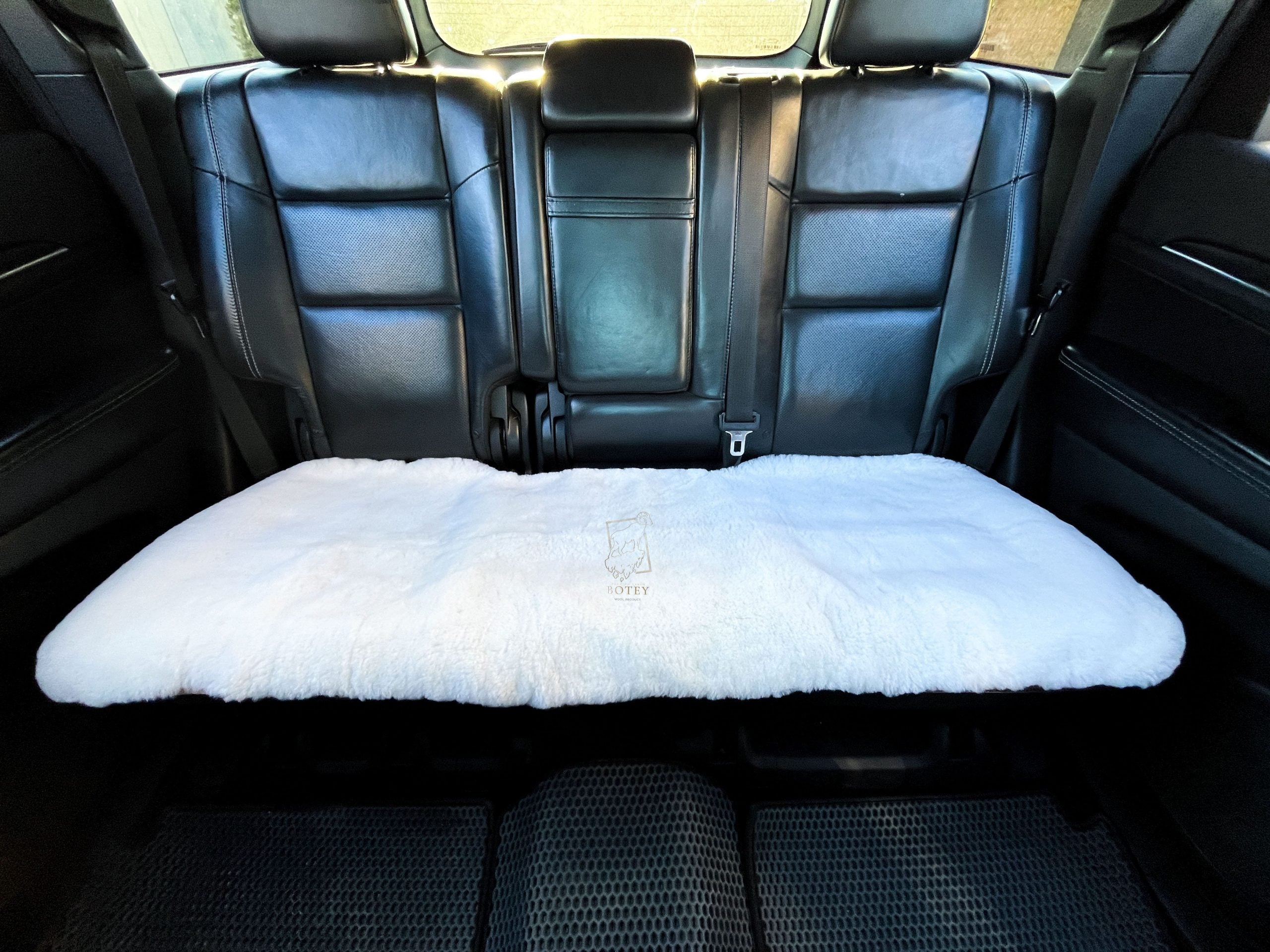 Sheepskin Rear Seat Covers White (140×50 cm) – Natural Fur Universal Fit