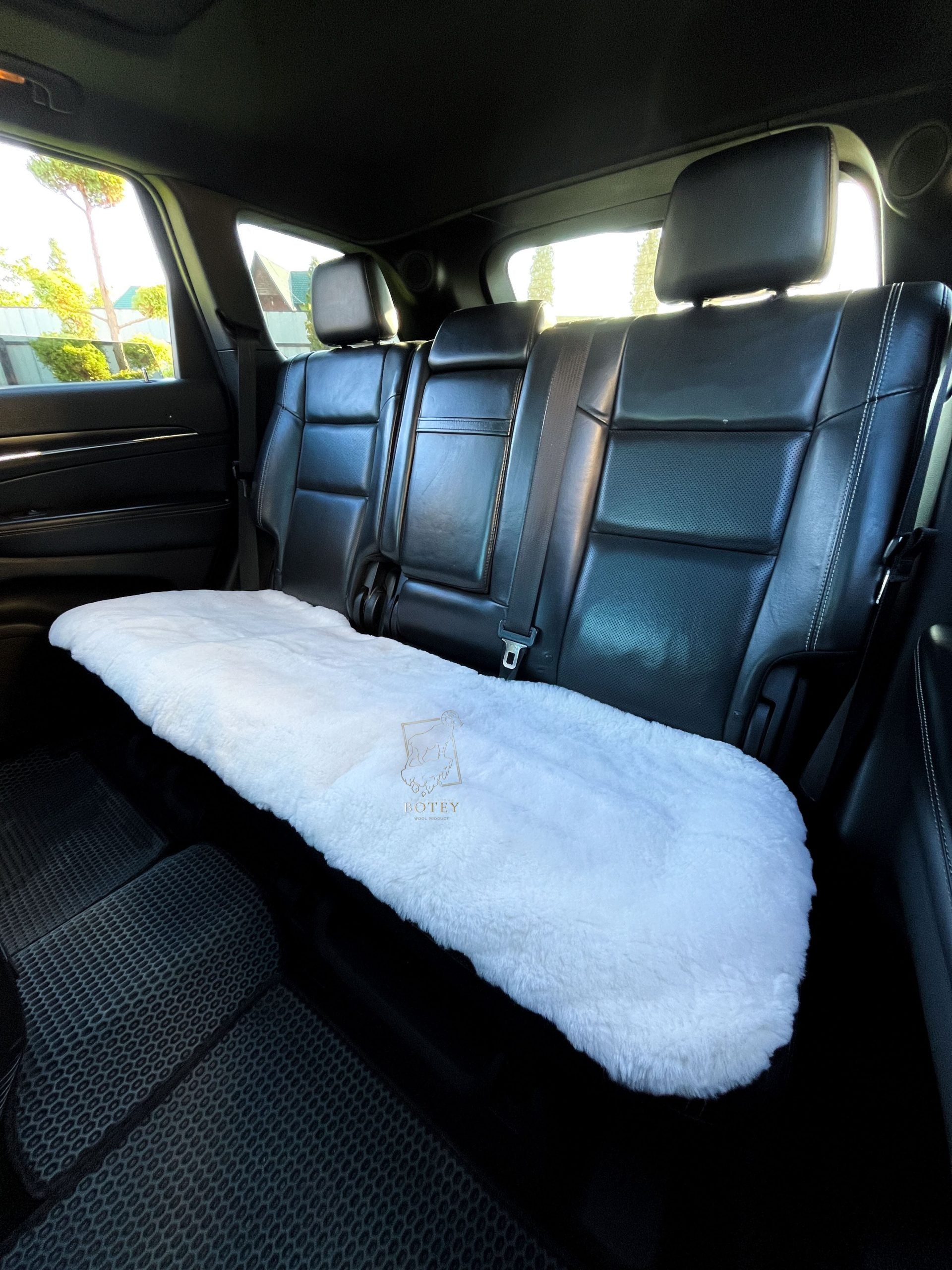 Sheepskin Rear Seat Covers White (140×50 cm) – Natural Fur Universal Fit