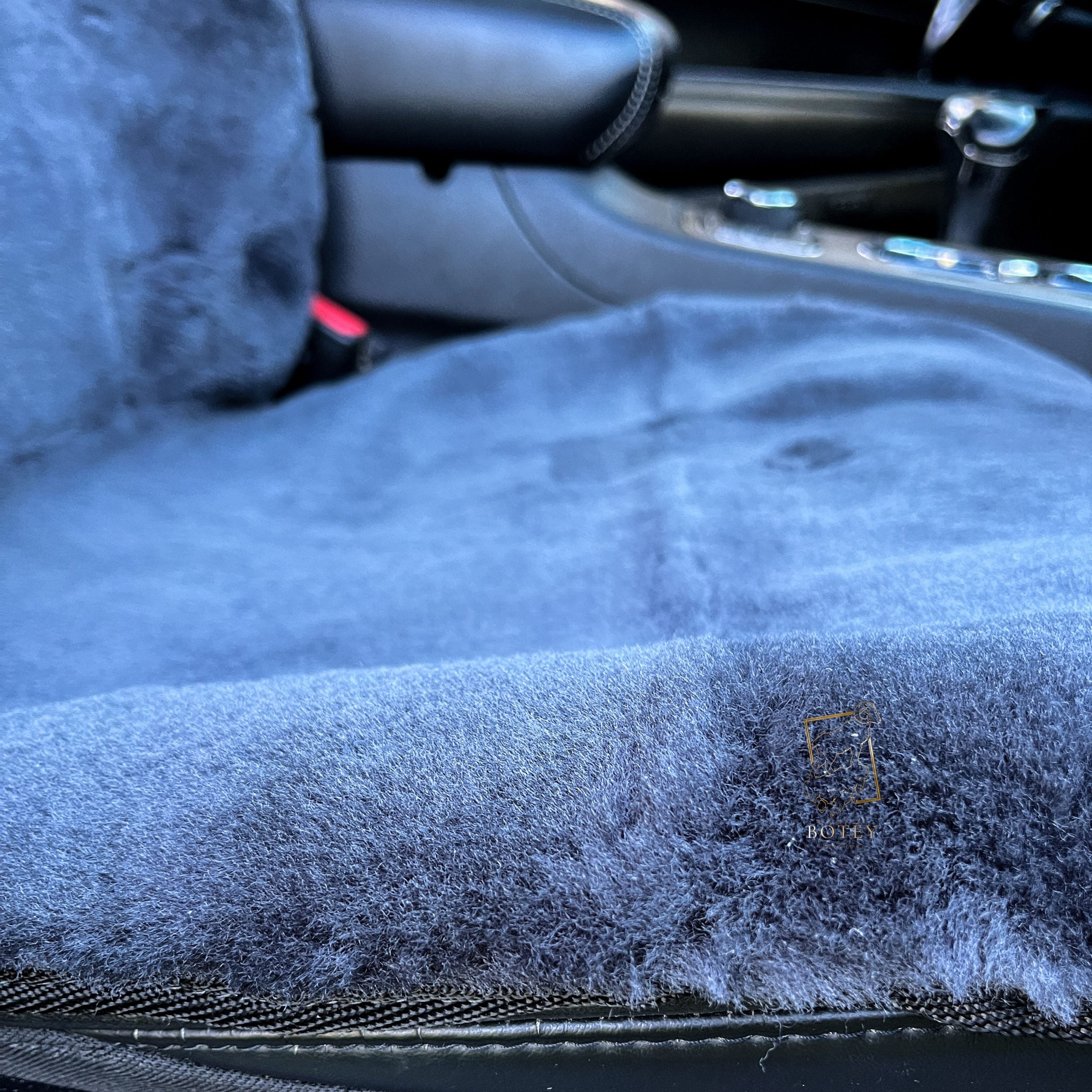 Maxi Sheepskin Car Seat Covers Graphite (120×56 cm) – Natural Fur Universal Fit
