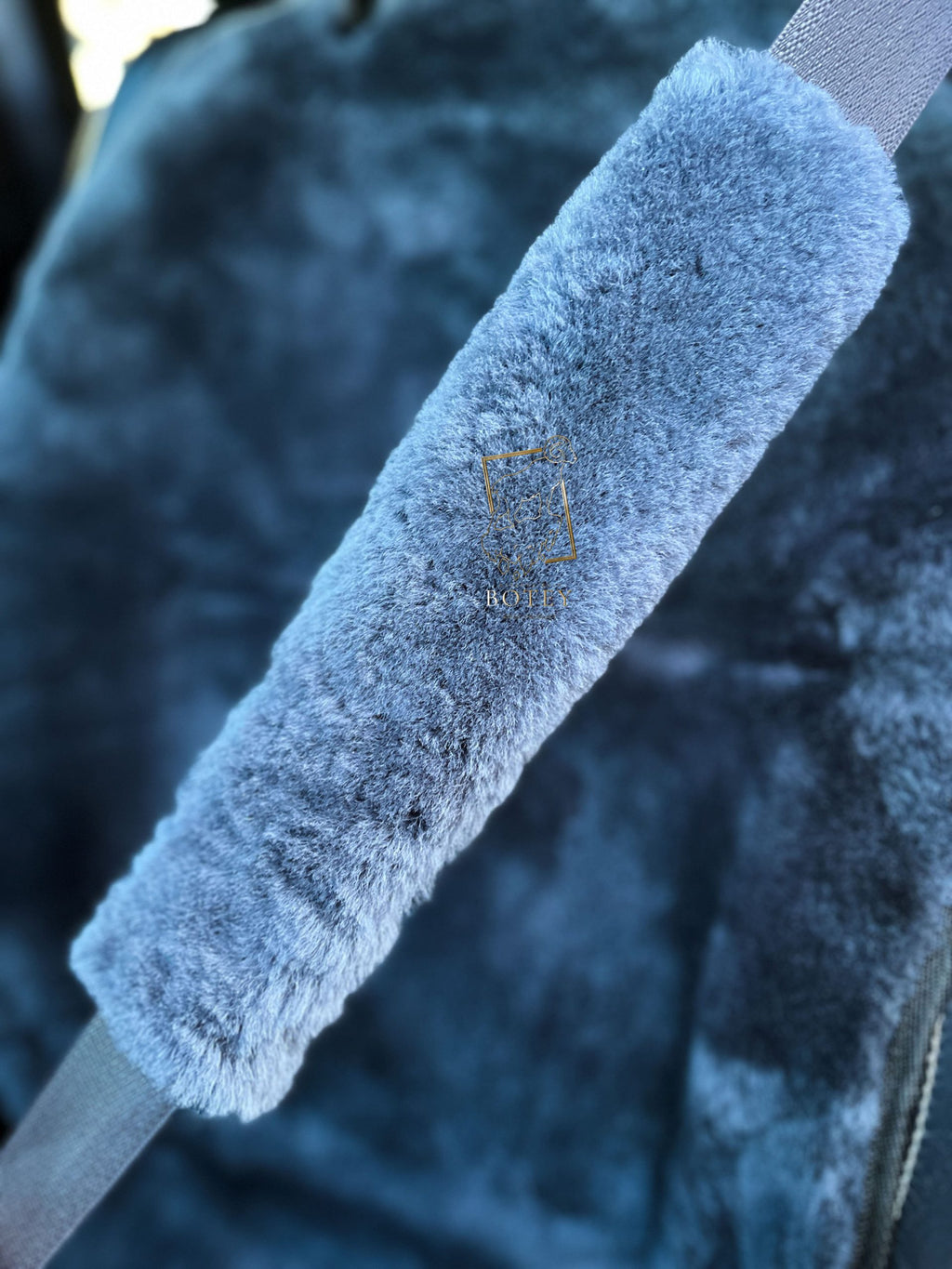 Sheepskin Seat Belt Covers Grey – Natural Fur Universal Fit