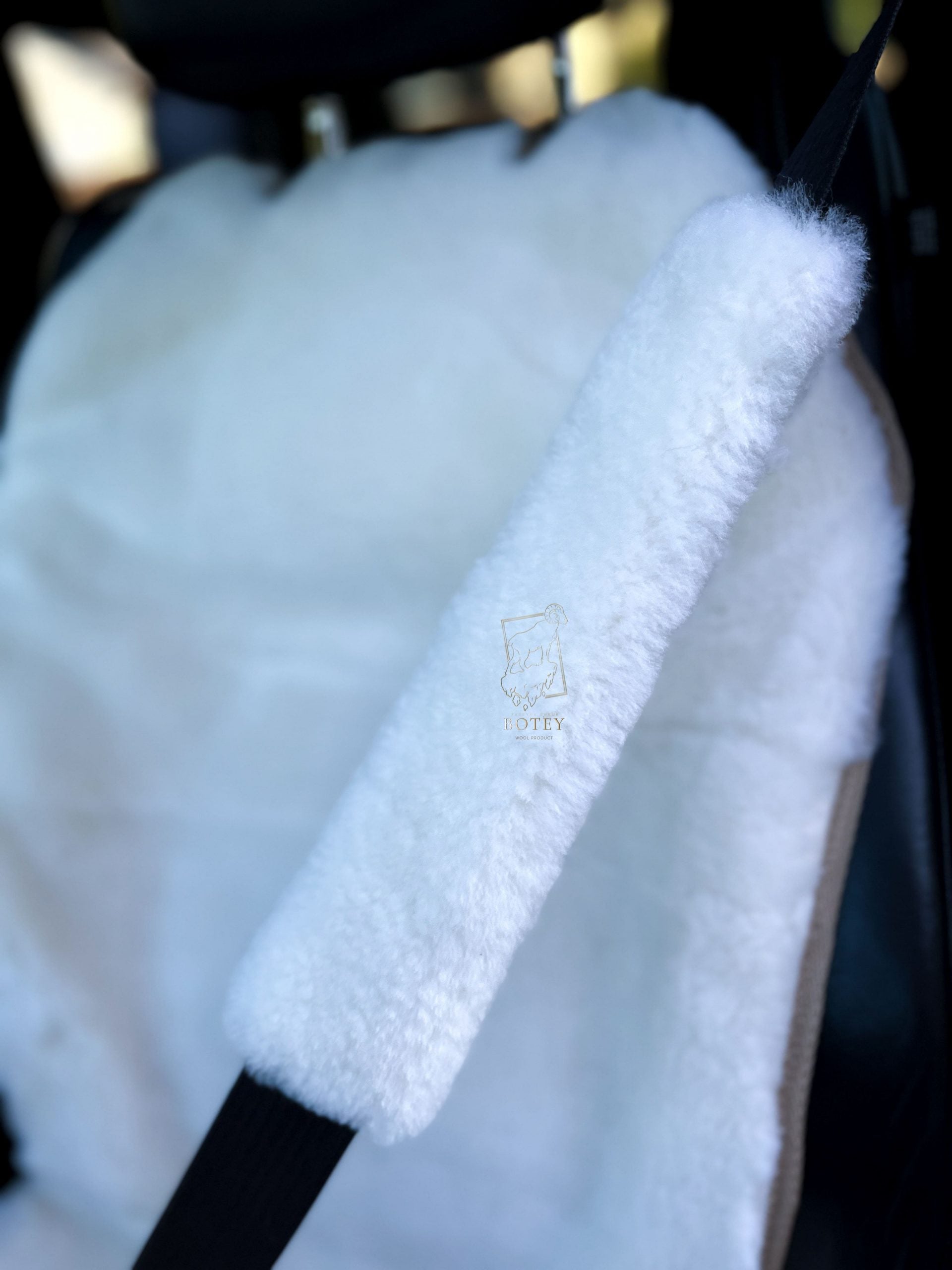 Sheepskin Seat Belt Covers White – Natural Fur Universal Fit