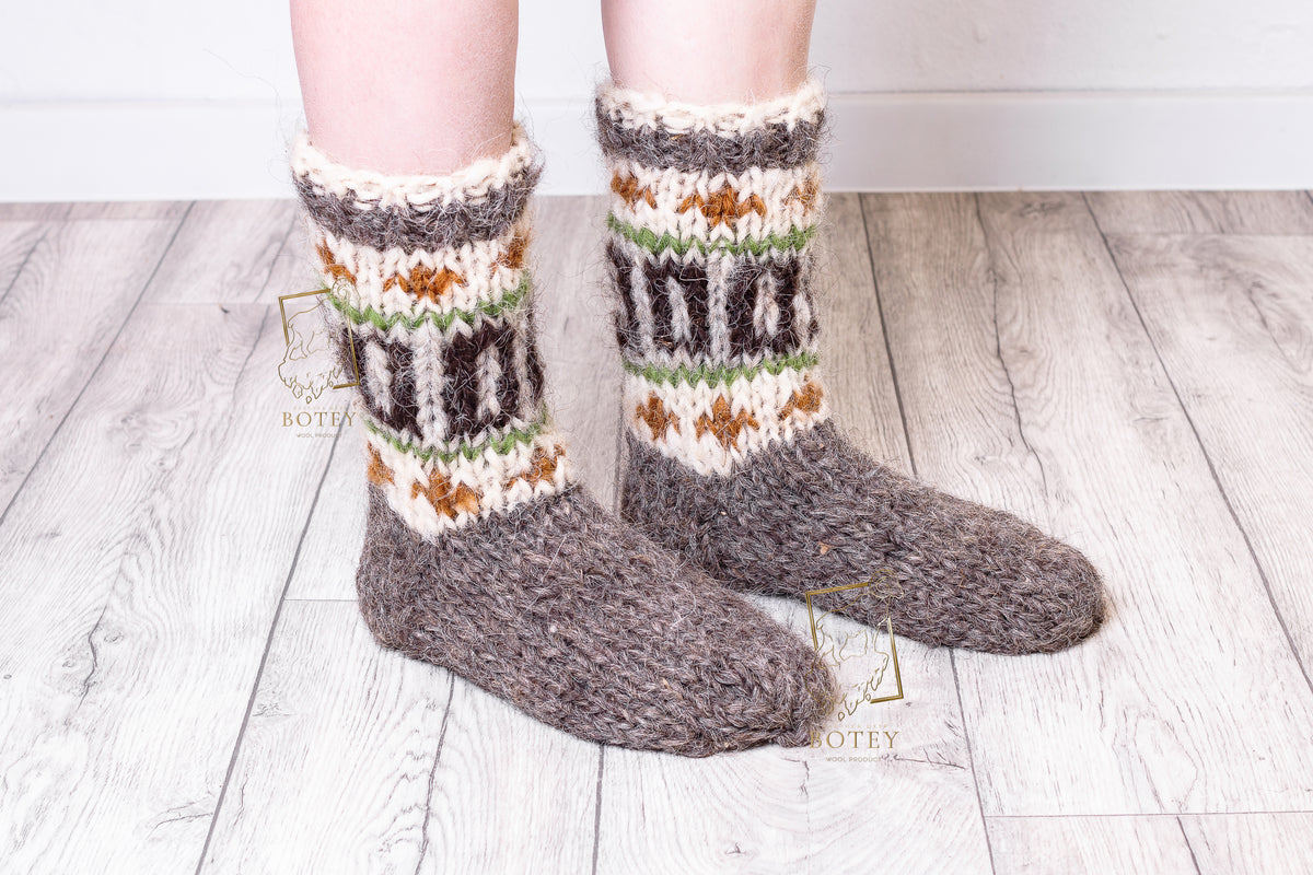 Handmade Wool Socks – Soft Natural Wool Grey Socks for Women (Sizes 36–41)