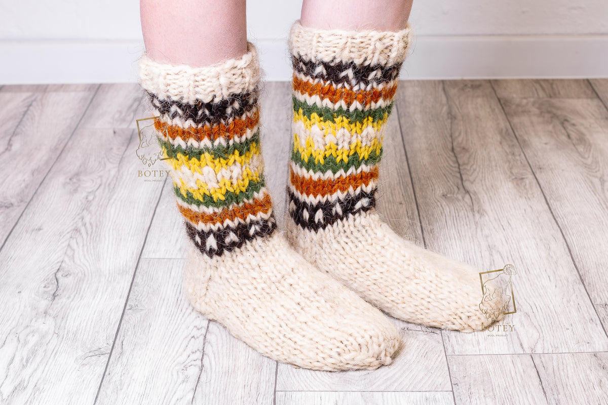 Woolen Socks for Women – Warm Natural Wool White Socks (Sizes 36–41)