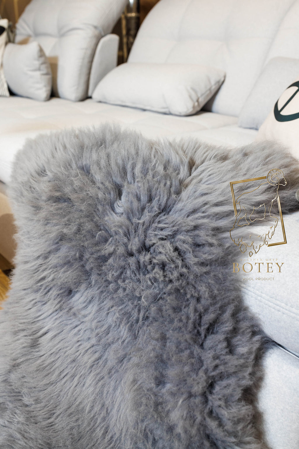 Grey Sheepskin 110×60 cm – Natural Wool Rug