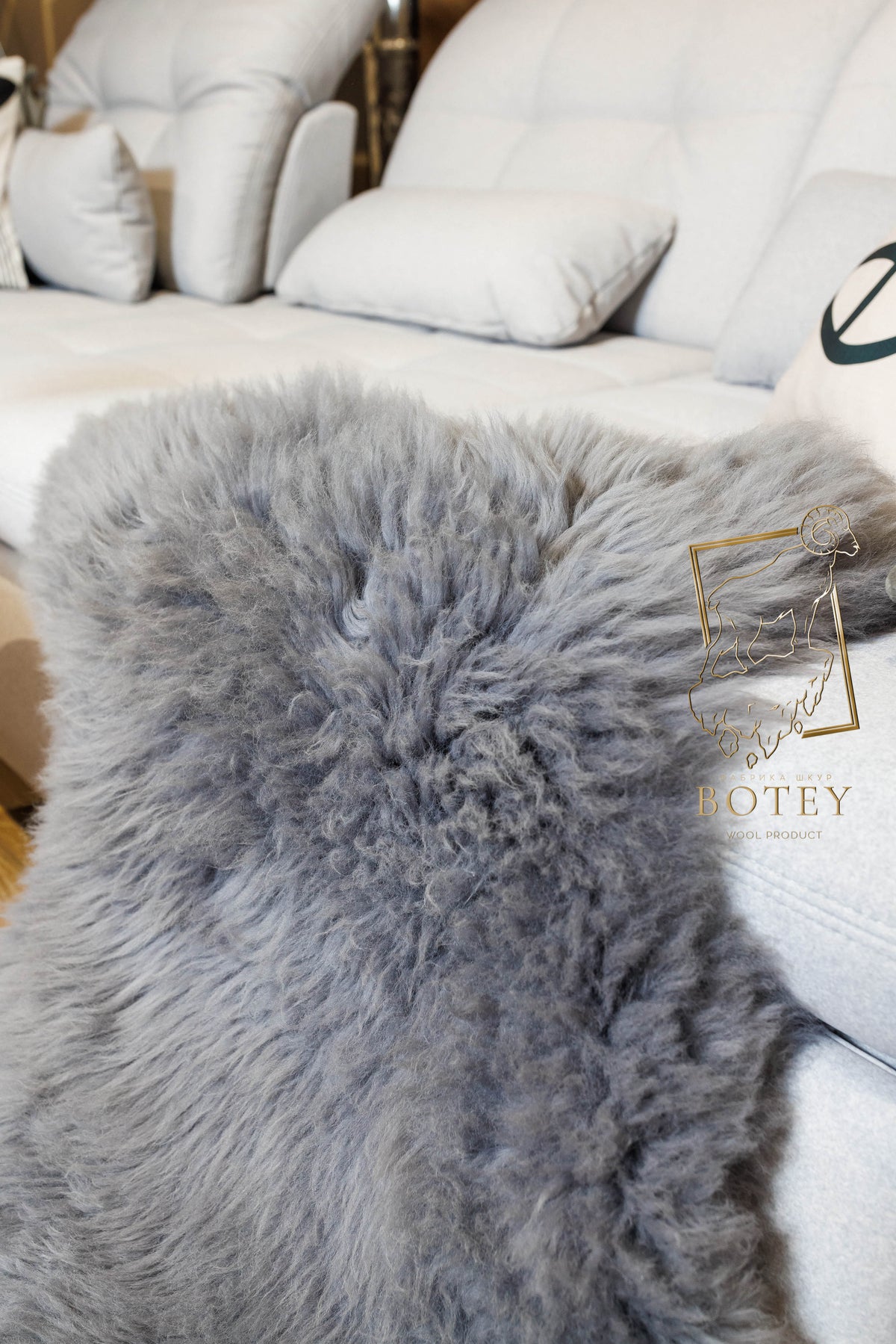 Grey Sheepskin 110×60 cm – Natural Wool Rug