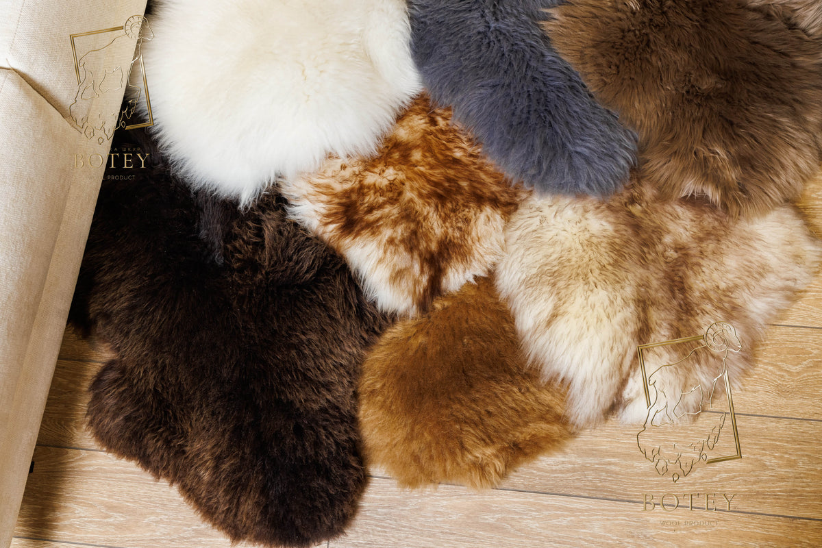 White Sheepskin with Coffee-Tipped Wool 100×60 cm – Natural Rug