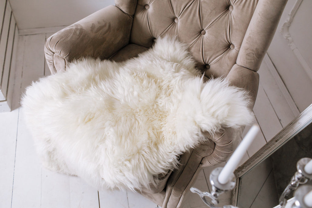 Luxury Sheepskin Rug 120×70 cm – White Long Wool Hide