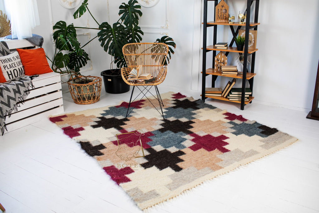 Carpathian Wool Blanket “Puzzle” 190×220 cm – Premium Handmade Natural Wool