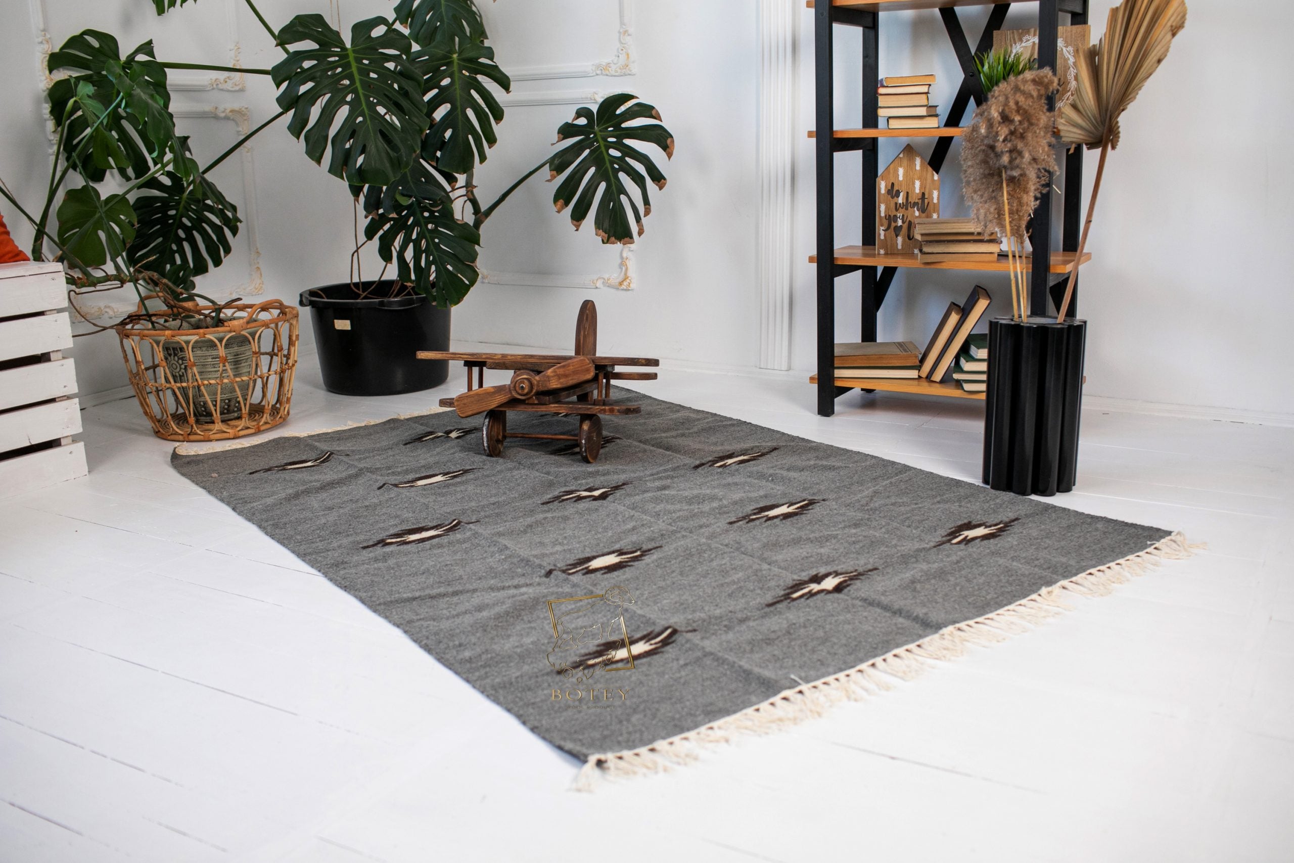 Handmade Hutsul Wool Rug “Starry Sky” – Natural Wool Carpet 200×140 cm