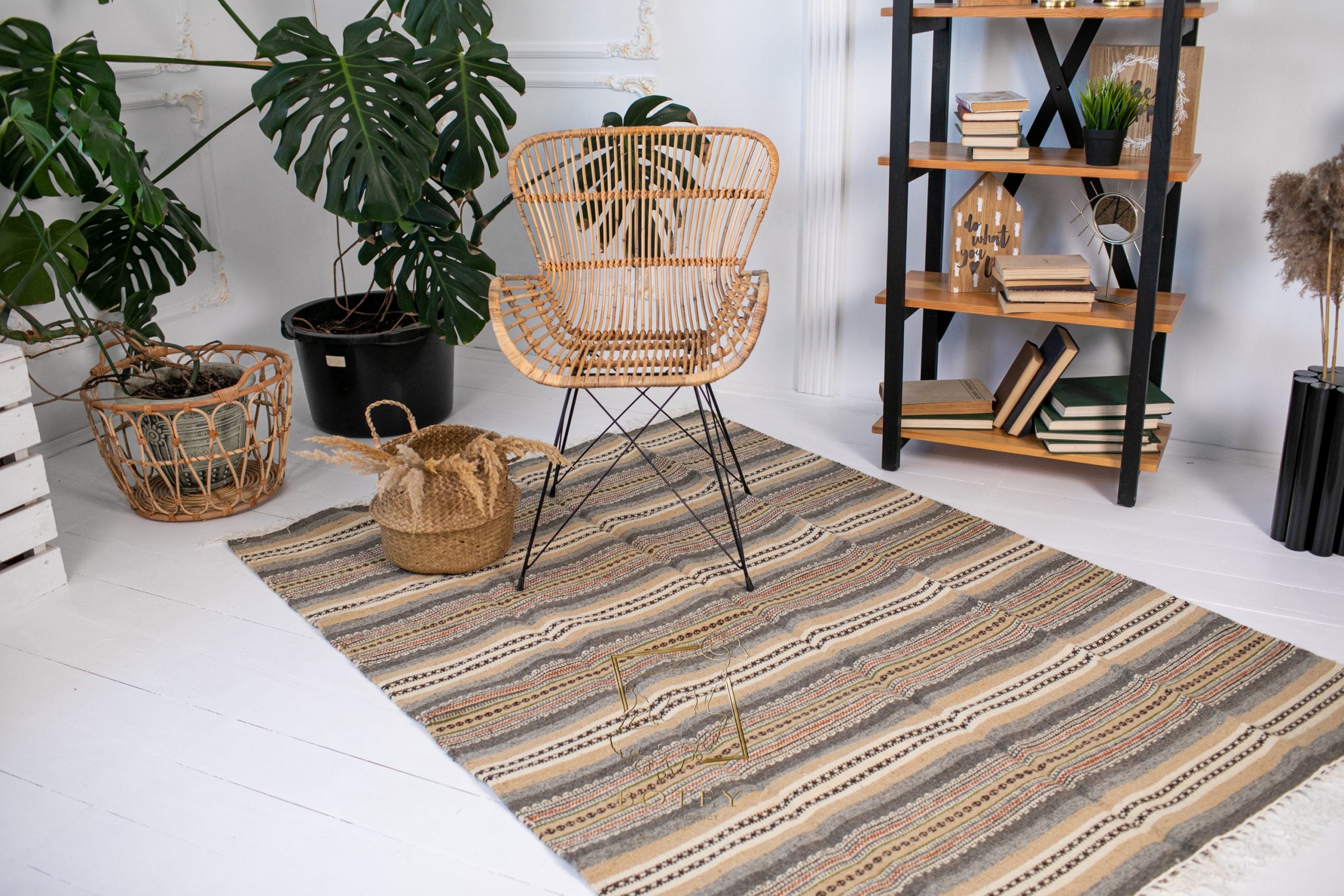 Handmade Hutsul Wool Rug Beige – Natural Wool Carpet 200×140 cm