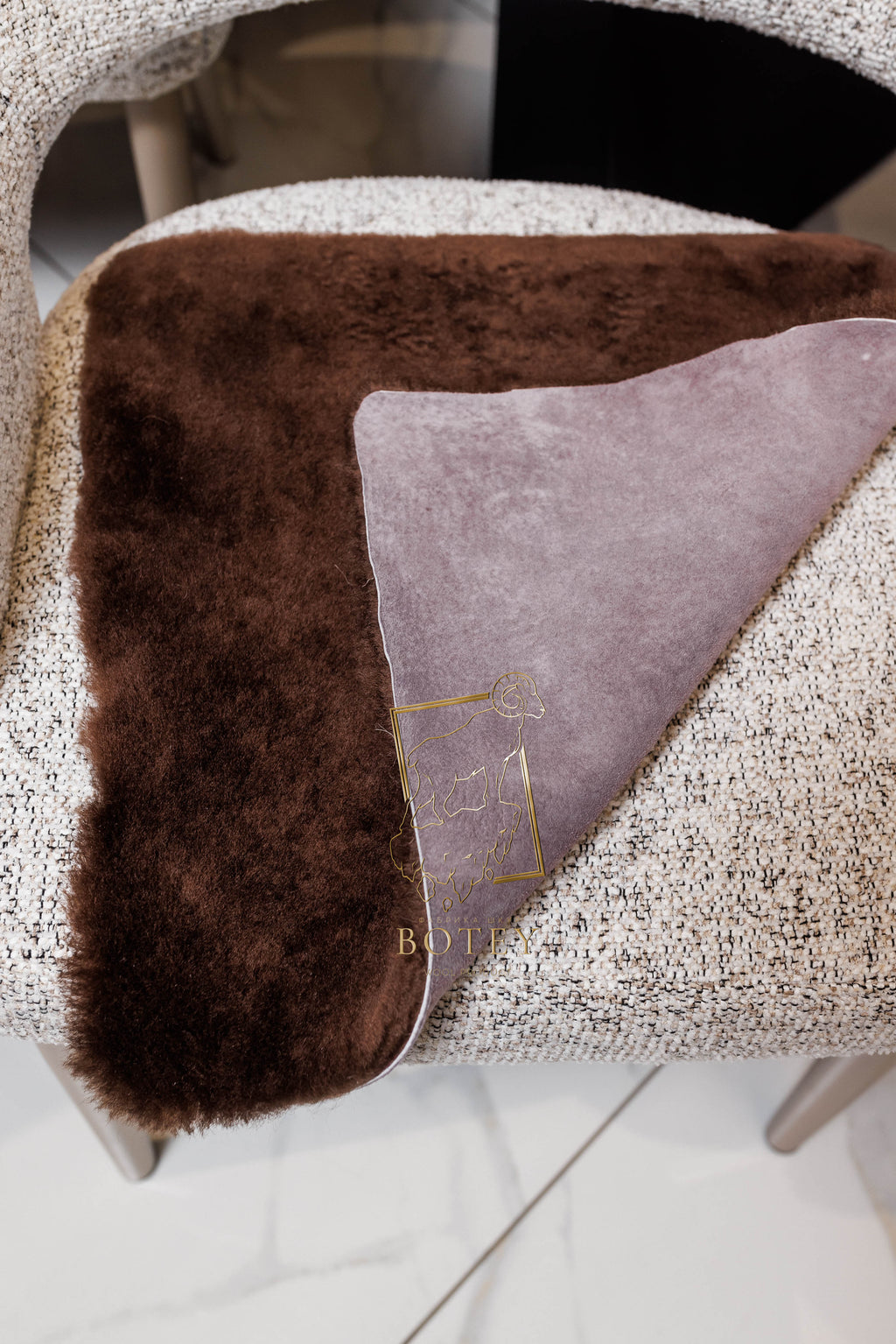 Square Sheared Sheepskin Seat Cover 40×40 cm – Natural Wool Seat Cover