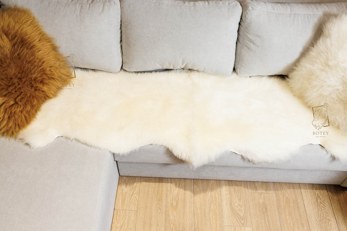 Natural Sheepskin Sofa Cover White 200×65 cm – Premium Wool Throw
