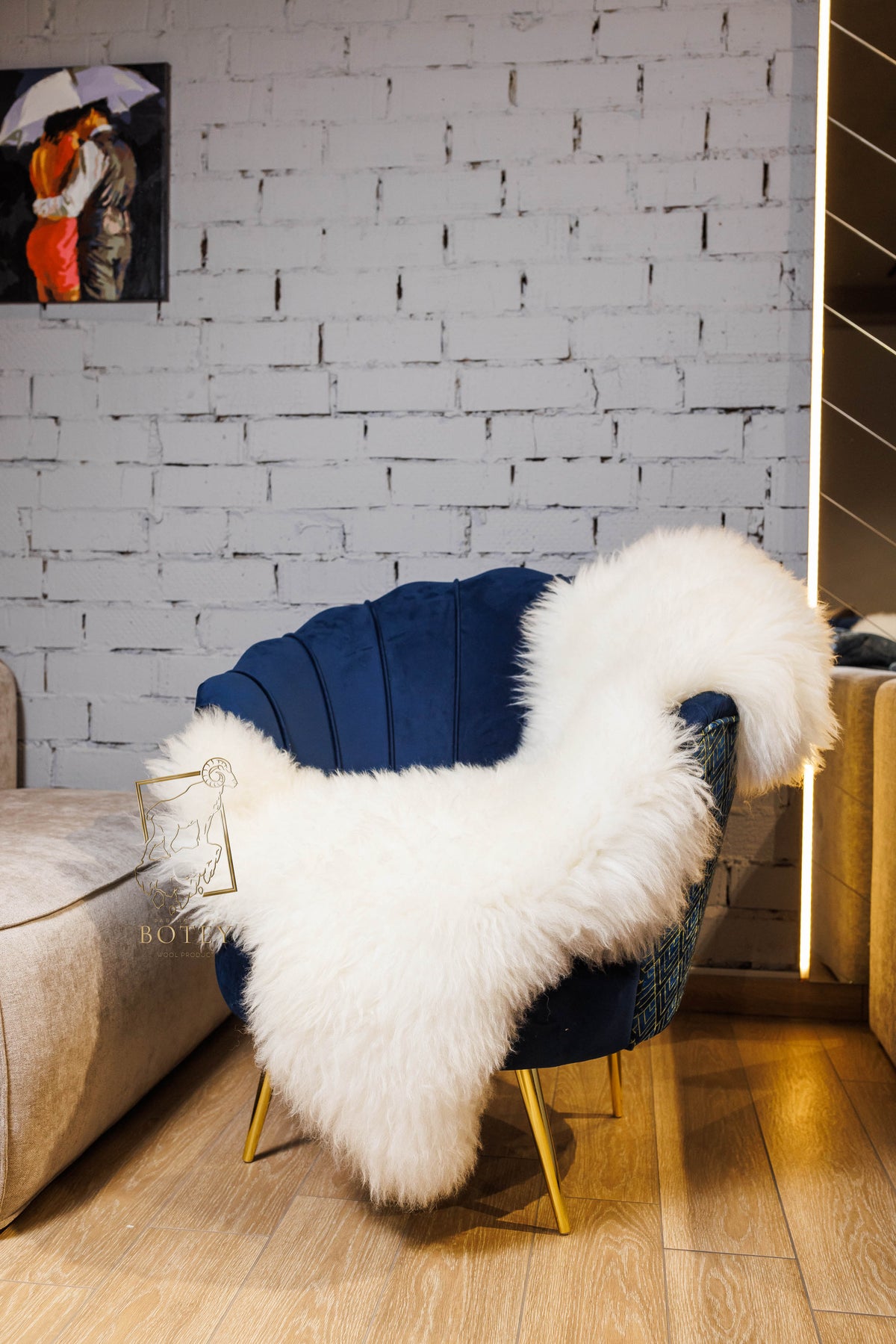 White Sheepskin “Snow White” 120×70 cm – Premium Long Wool Hide