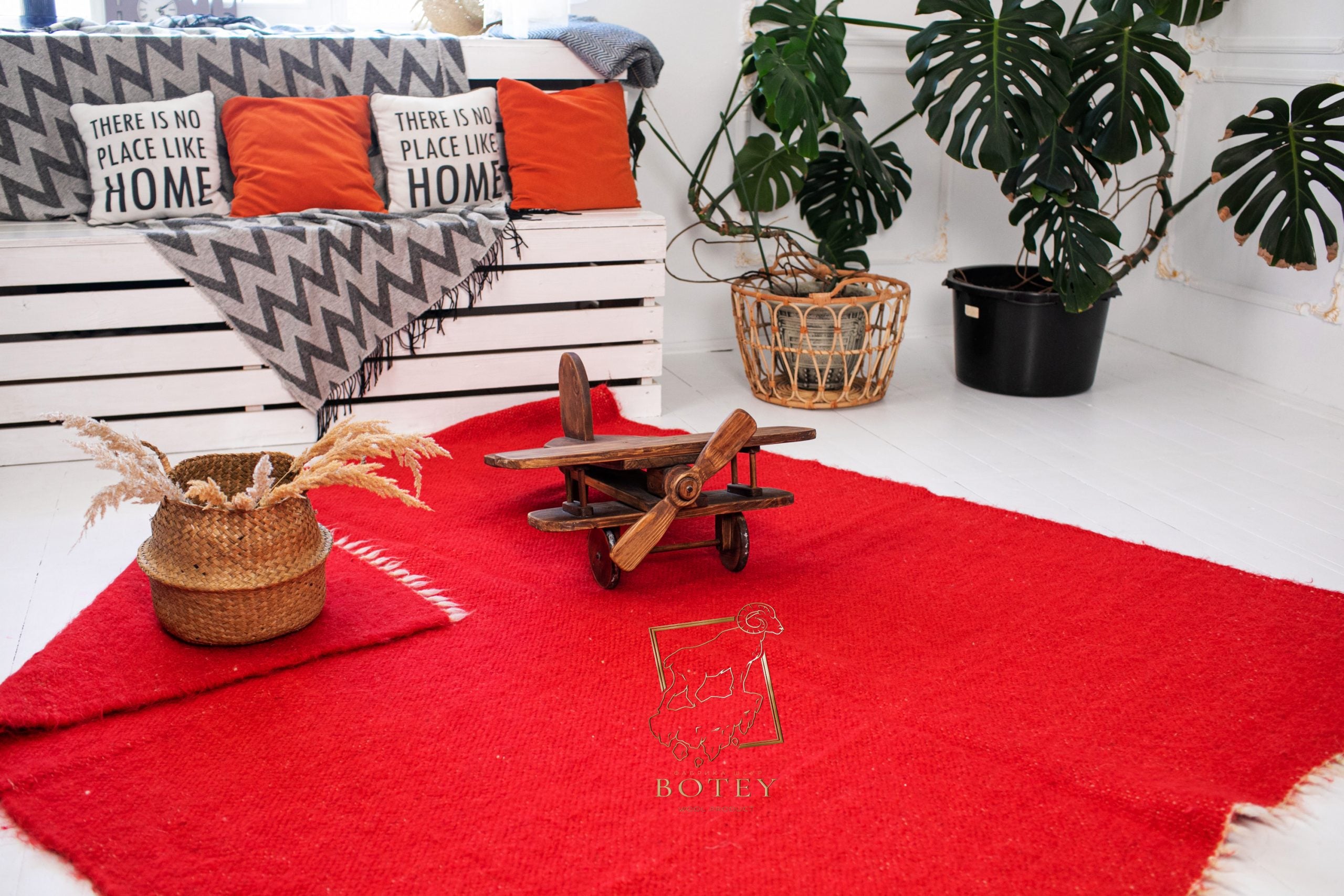 Carpathian Wool Blanket Solid Coral 200×220 cm – Premium Handmade Natural Wool