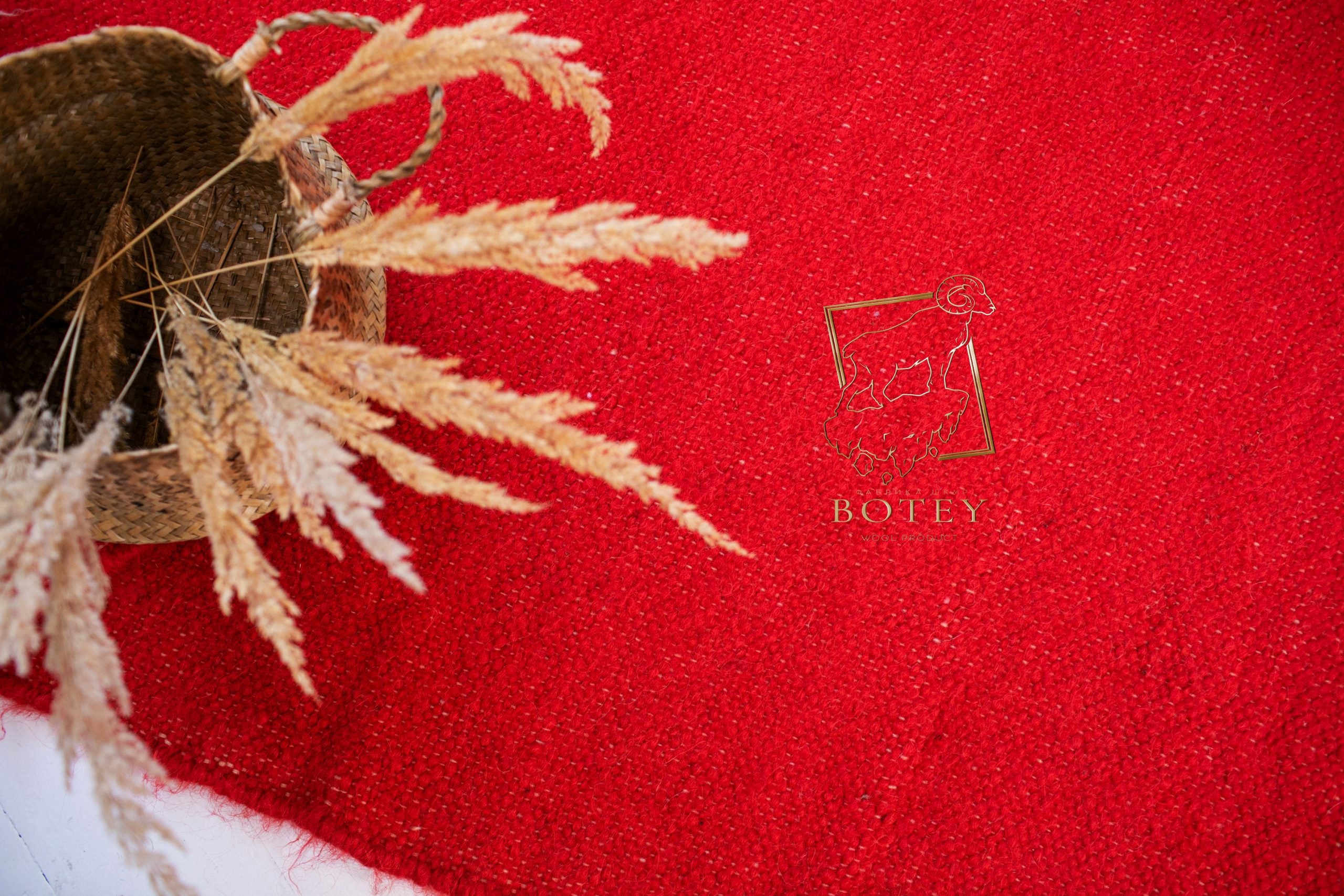 Carpathian Wool Blanket Solid Coral 150×210 cm – Premium Handmade Natural Wool