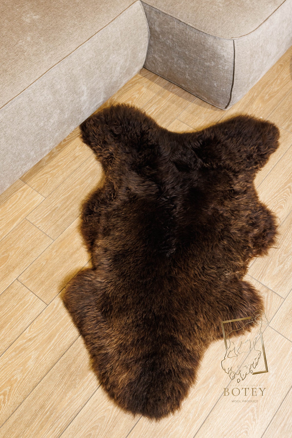 Dyed Brown Sheepskin 110×65 cm – Natural Wool Rug