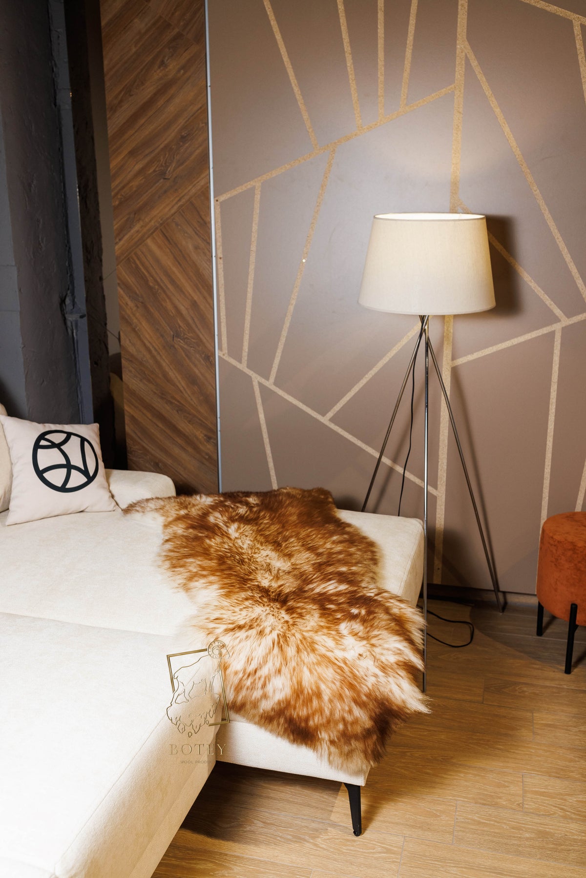 Eco-Tanned Sheepskin with Copper Tips 120×70 cm – Natural Rug