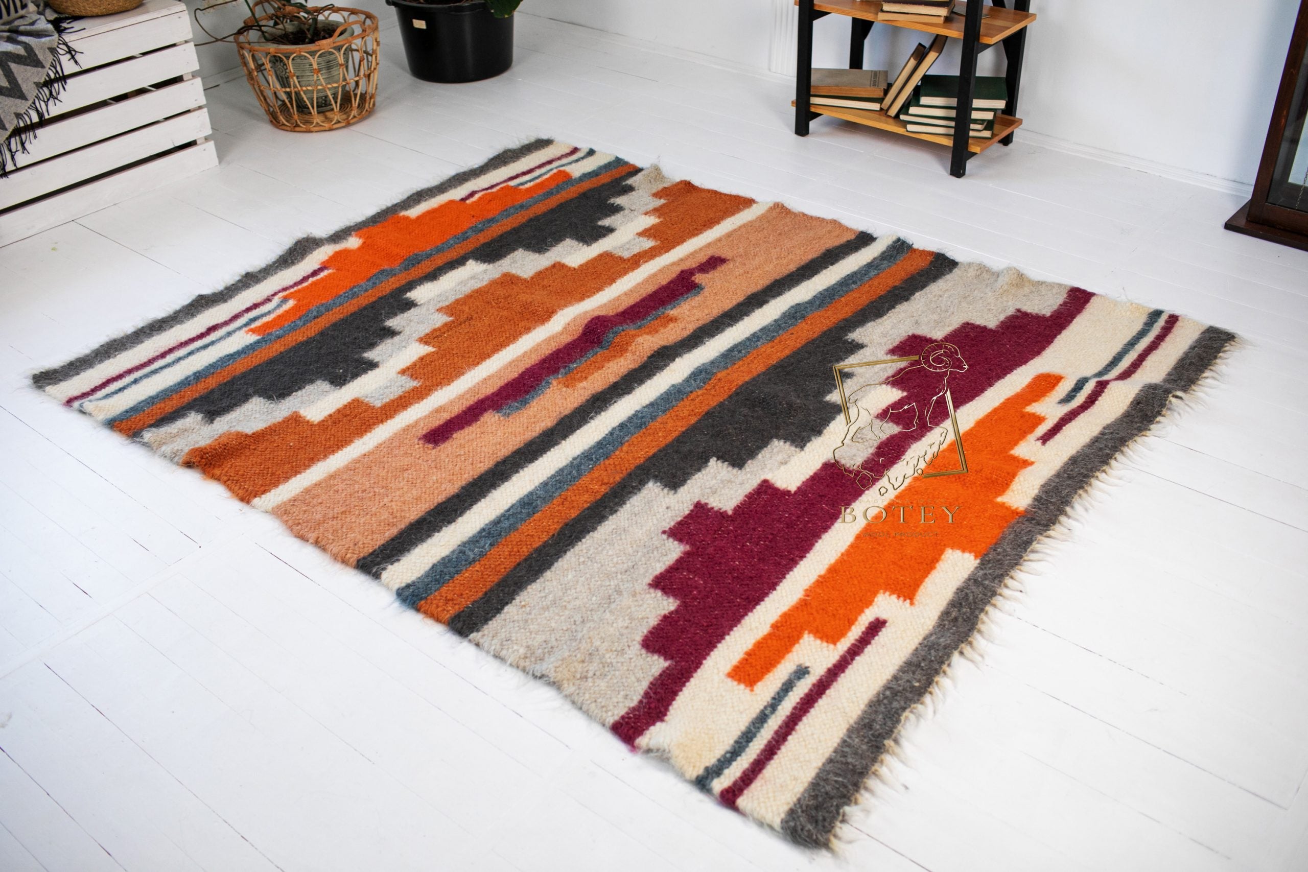 Carpathian Wool Blanket “Architecture” 190×220 cm – Premium Handmade Natural Wool