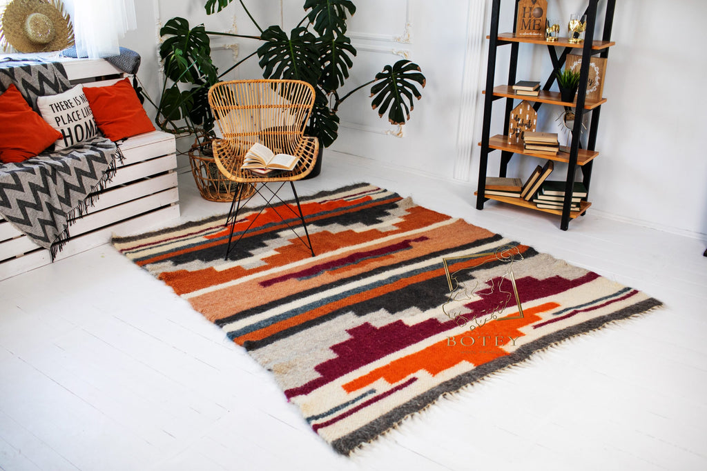Carpathian Wool Blanket “Architecture” 190×220 cm – Premium Handmade Natural Wool