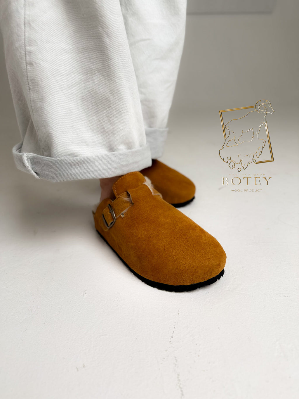 Anatomical Sheepskin Slippers “GOVERLA” – Premium Natural Wool Home Shoes (Sizes Available)