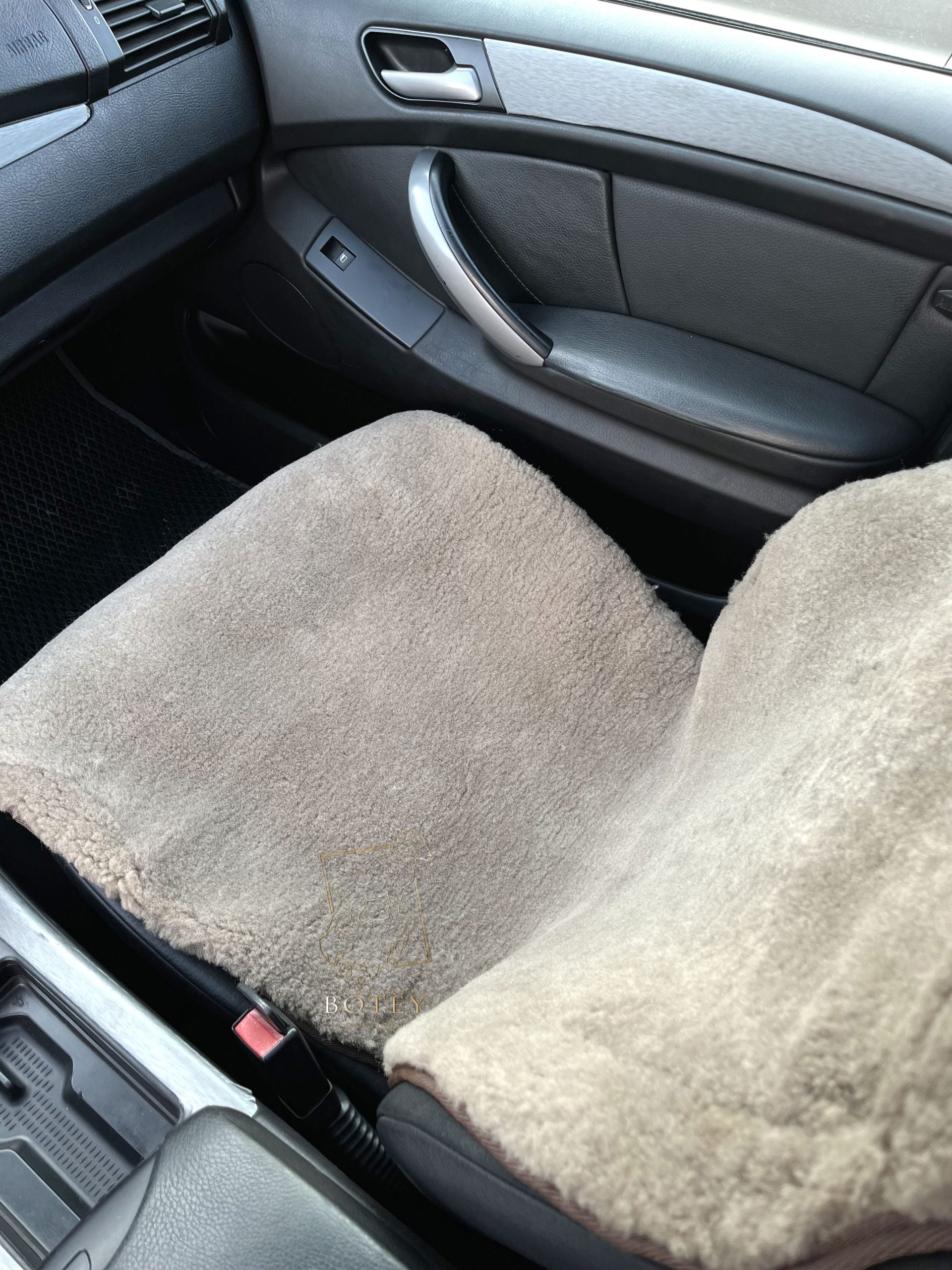 Maxi Sheepskin Car Seat Cover Coffee (120×56 cm) – Natural Fur Universal Fit