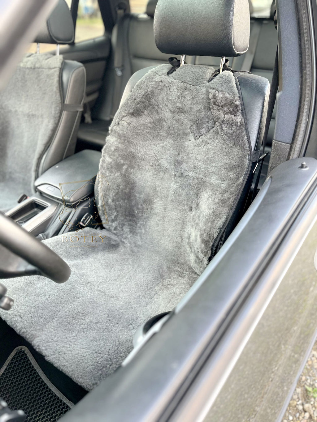 Maxi Sheepskin Car Seat Covers Graphite (120×56 cm) – Natural Fur Universal Fit