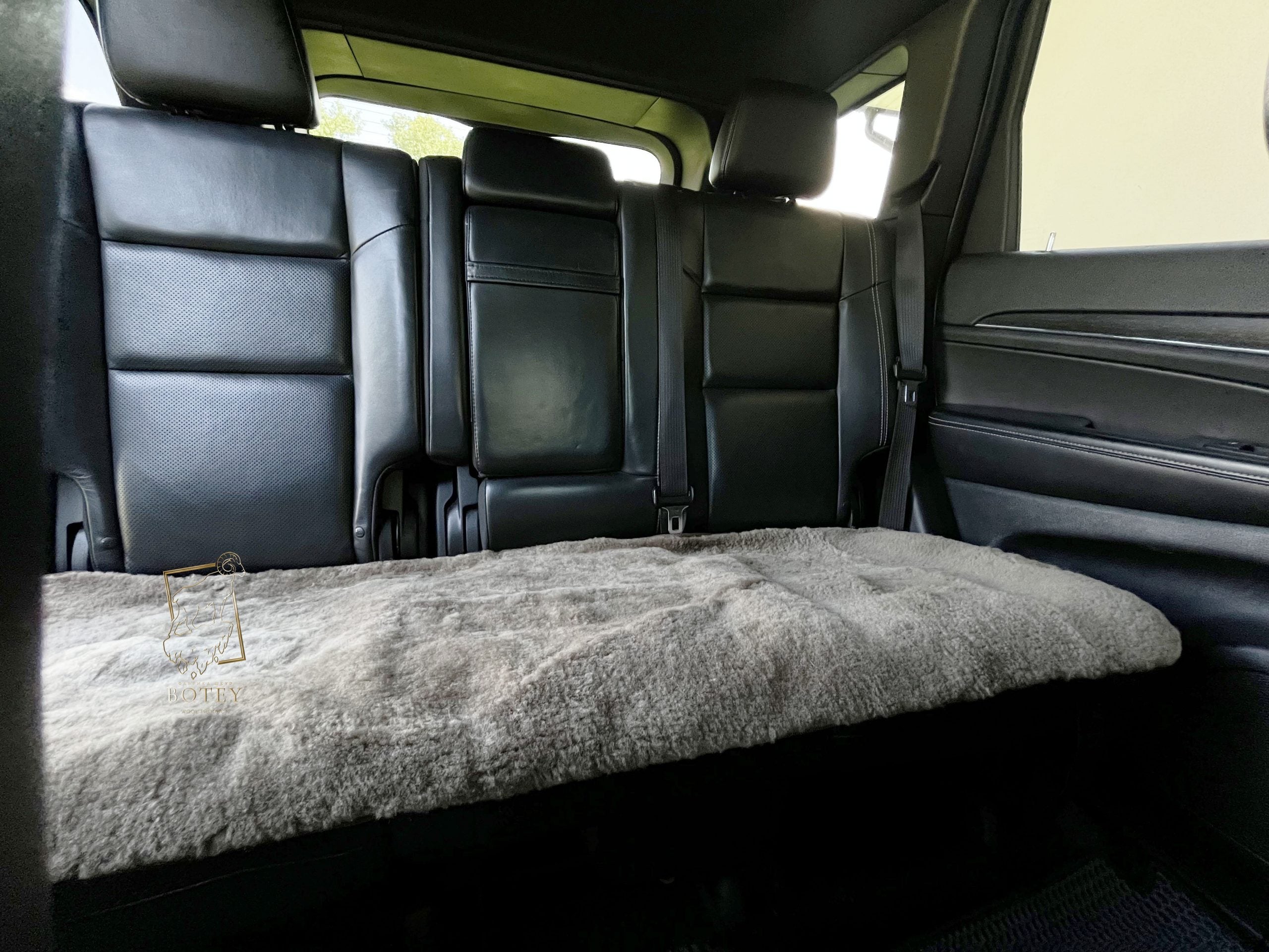 Sheepskin Rear Seat Cover Coffee (130×50 cm) – Natural Fur Universal Fit