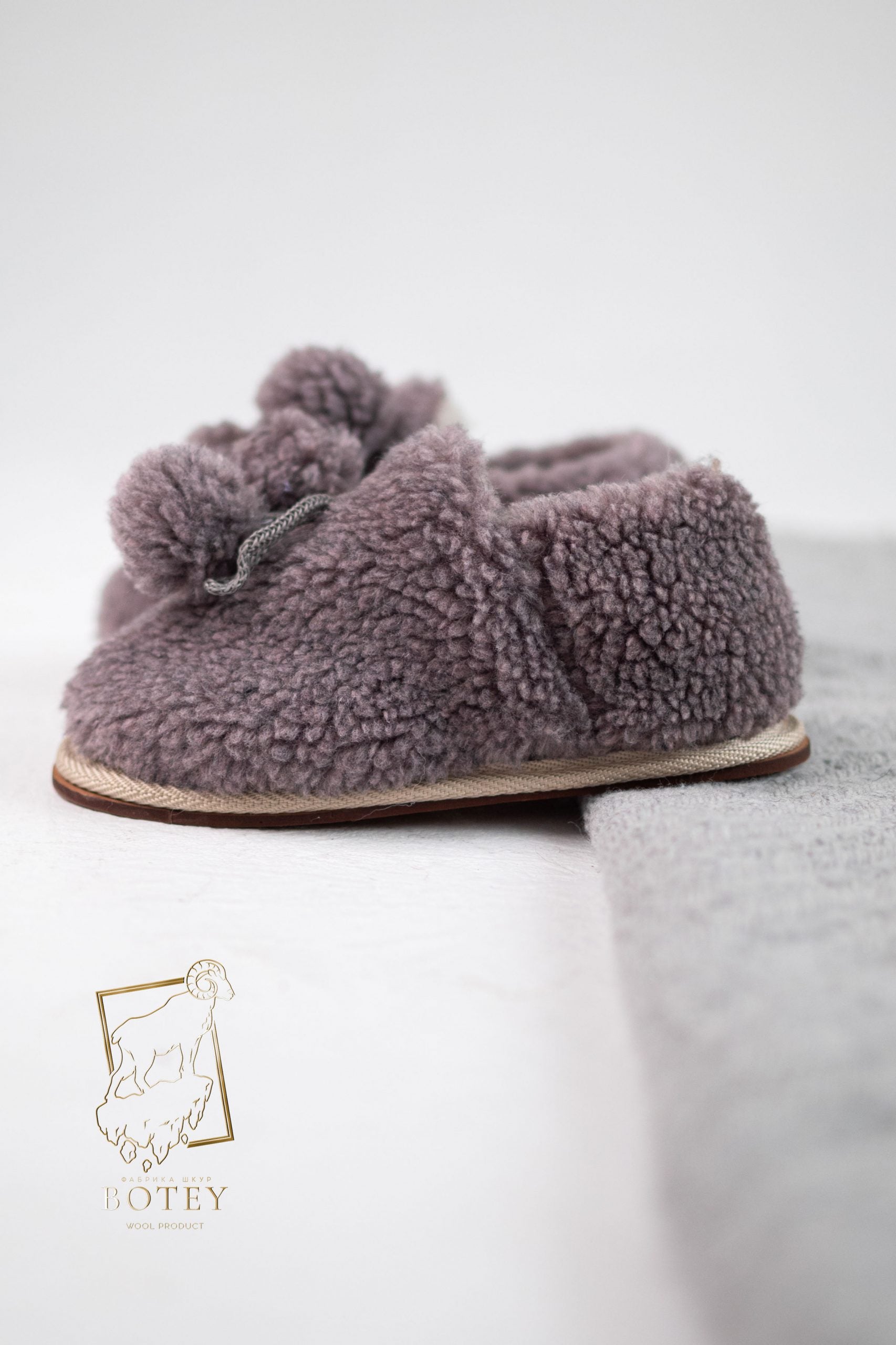 Kids Sheepskin Slippers – Soft Home & Kindergarten Shoes Purple (Sizes 25–34)