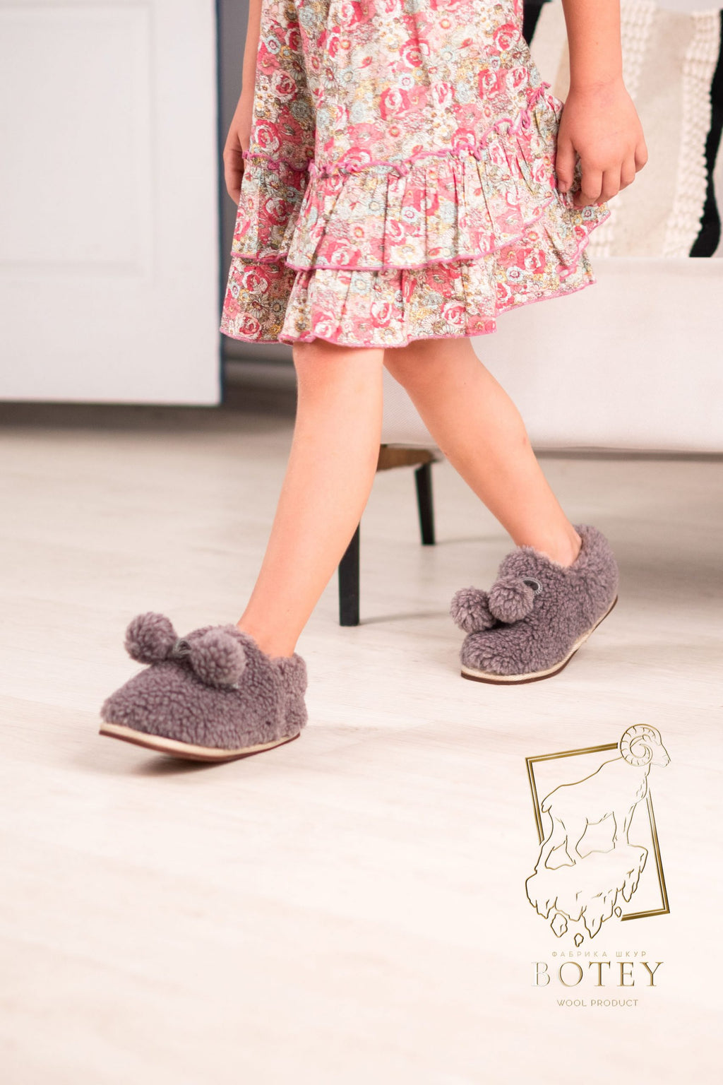 Kids Sheepskin Slippers – Soft Home & Kindergarten Shoes Purple (Sizes 25–34)