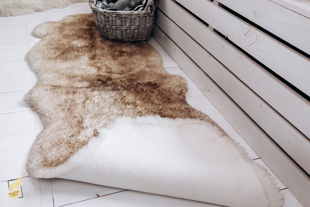 Short Wool Sheepskin Rug 2-in-1 (200×70 cm) – Coffee Fur Carpet
