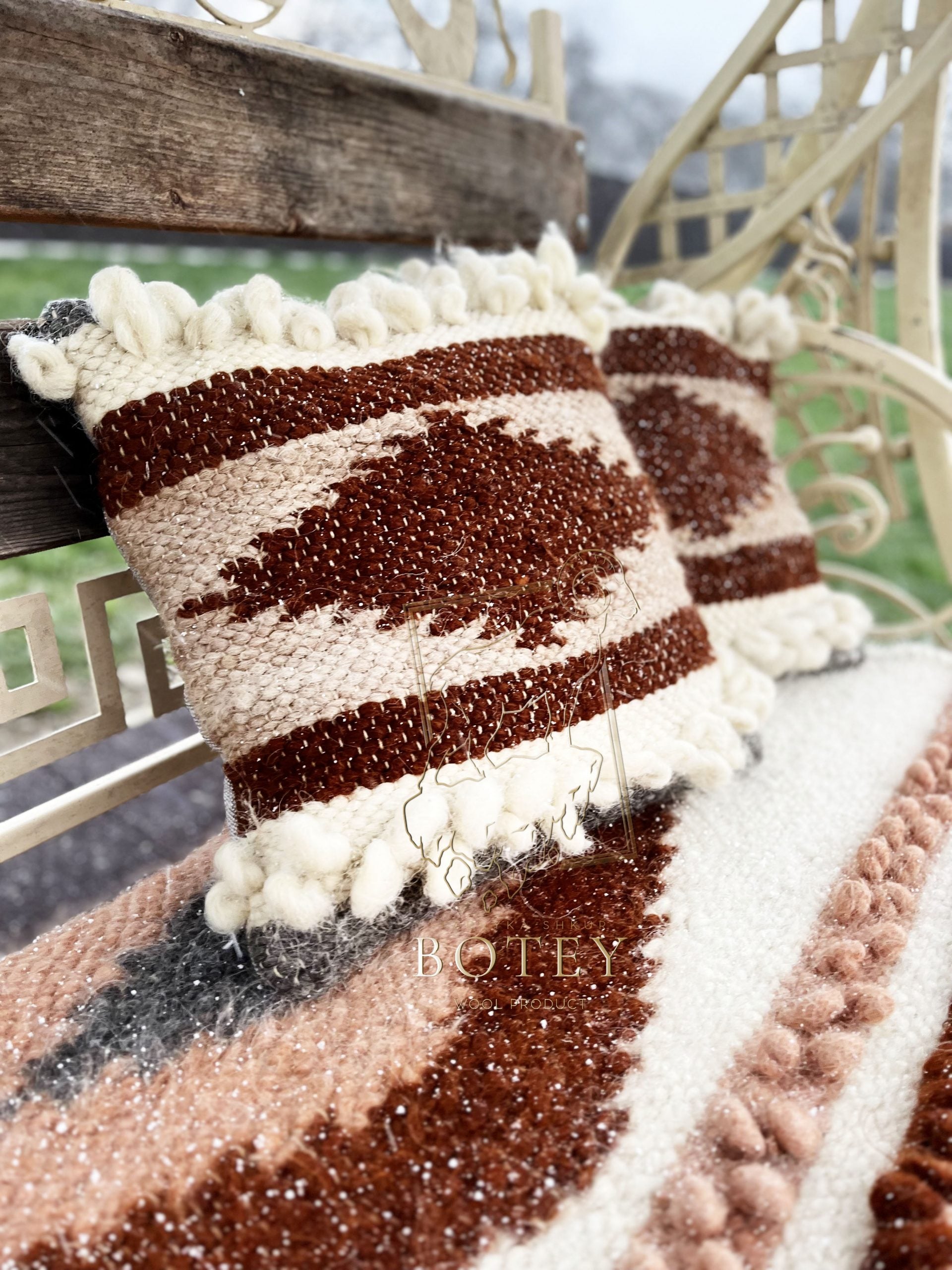 Decorative Wool Cushion “Diamond Pattern” 45×45 cm – Handmade