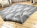 Carpathian Wool Blanket “Arrows” 150×200 cm – Premium Handmade Natural Wool