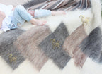 Carpathian Wool Blanket “Hourglass” 150×200 cm – Premium Handmade Natural Wool