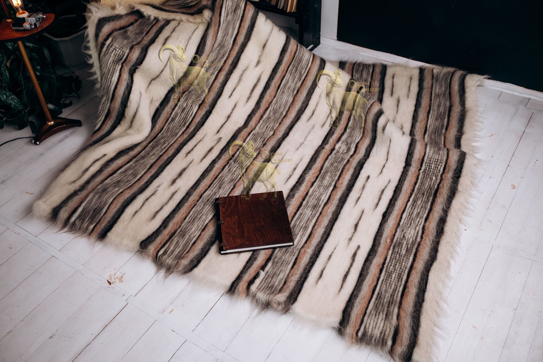 Carpathian Wool Blanket “Birch” 190×220 cm – Premium Handmade Natural Wool