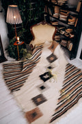 Carpathian Wool Blanket “Hourglass” 190×220 cm – Premium Handmade Natural Wool