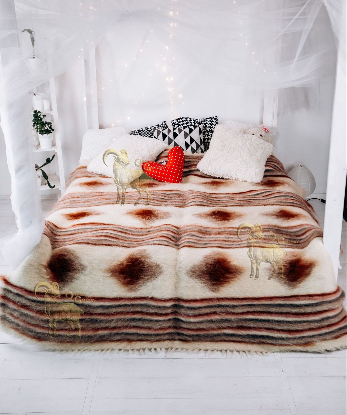 Carpathian Wool Blanket “Rose Quartz” 190×220 cm – Premium Handmade Natural Wool