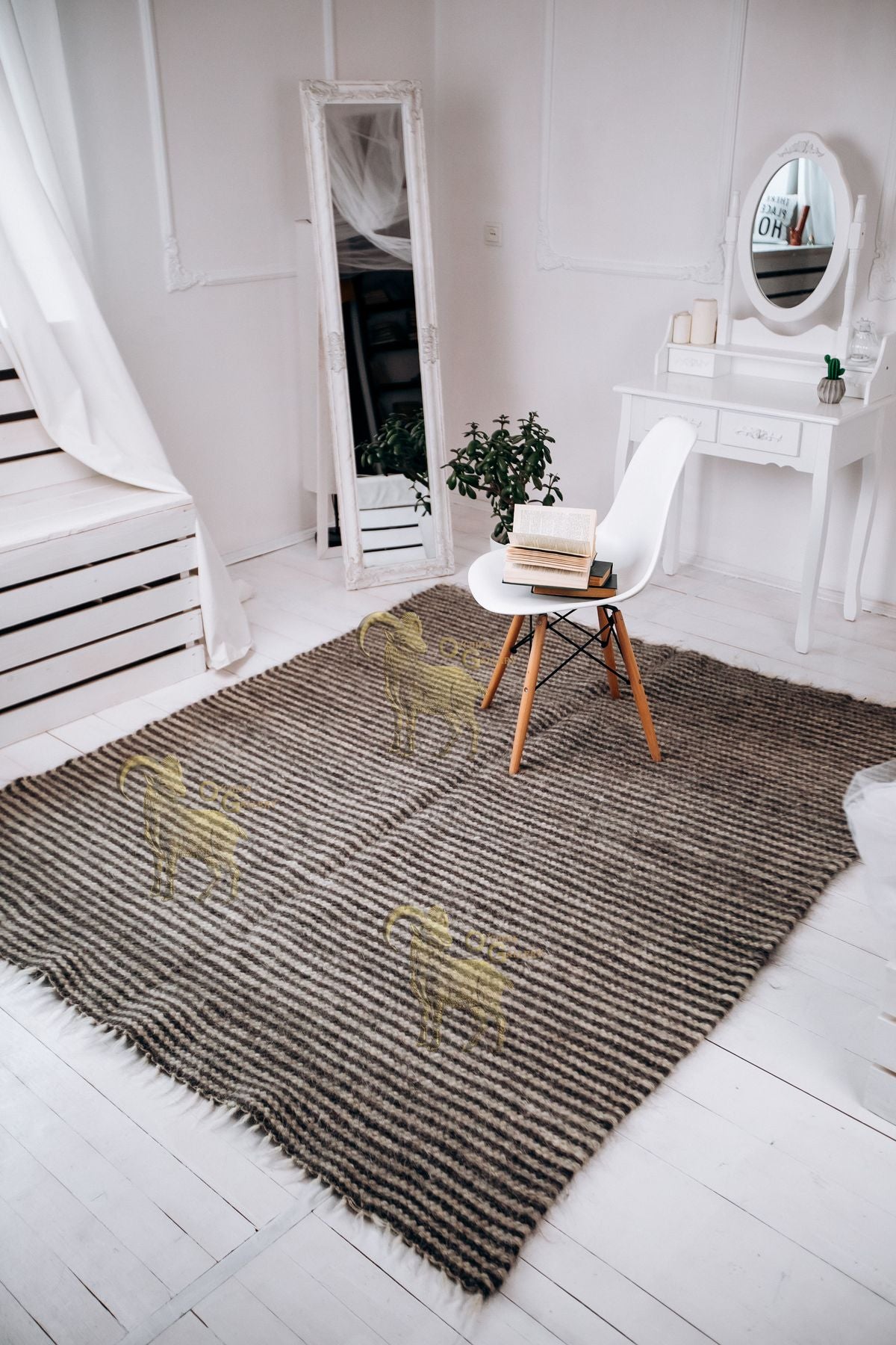 Carpathian Wool Blanket 150×200 cm – Premium Handmade Natural Wool