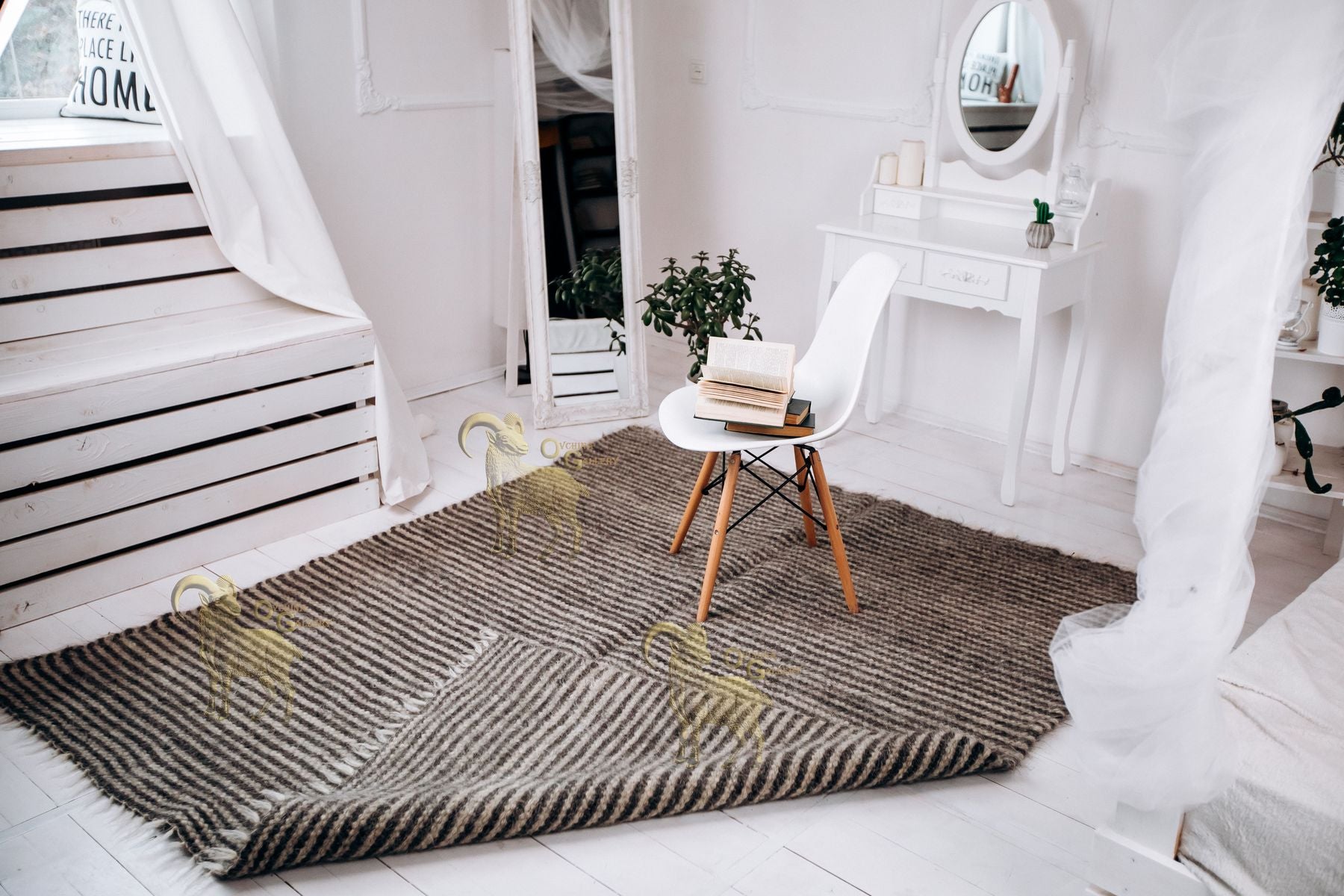 Carpathian Wool Blanket 190×220 cm – Premium Handmade Natural Wool
