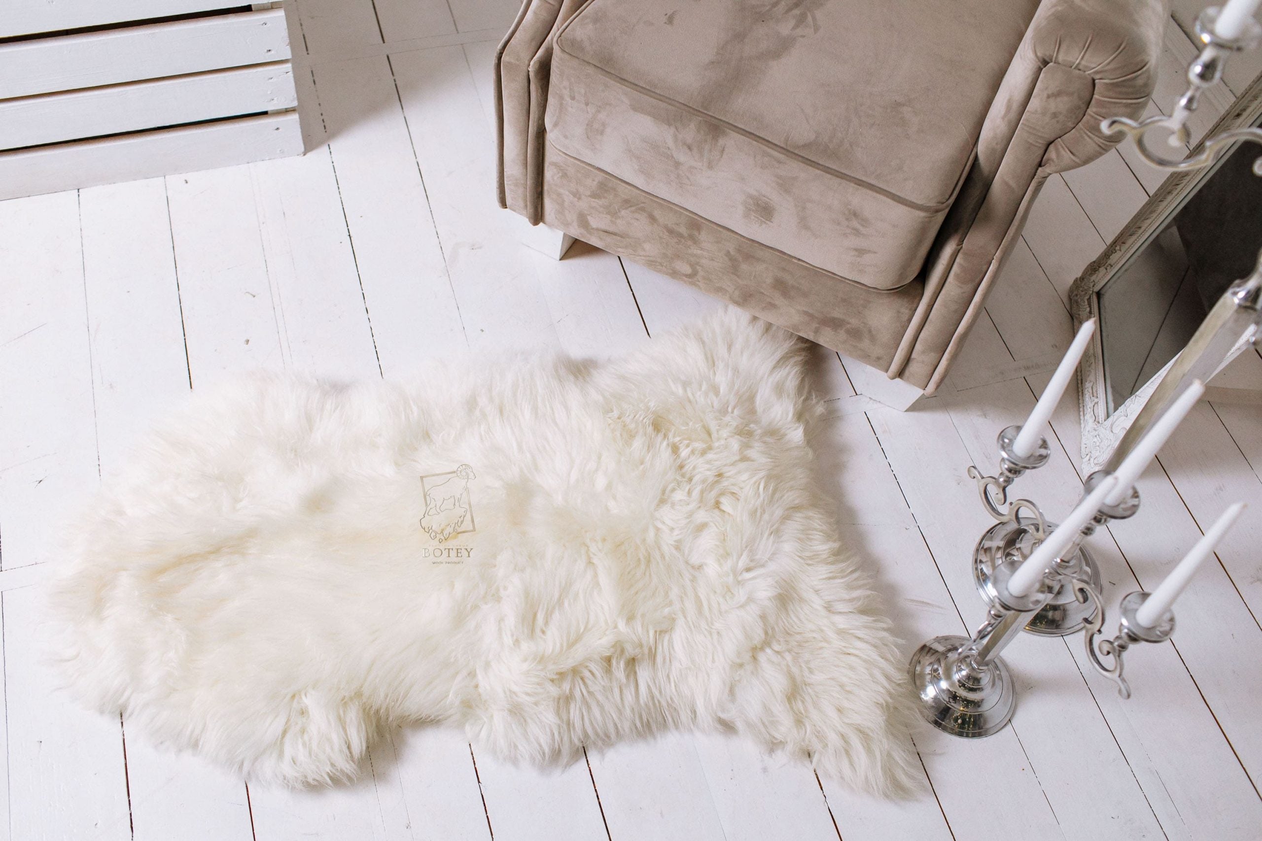 Luxury Sheepskin Rug 120×70 cm – White Long Wool Hide