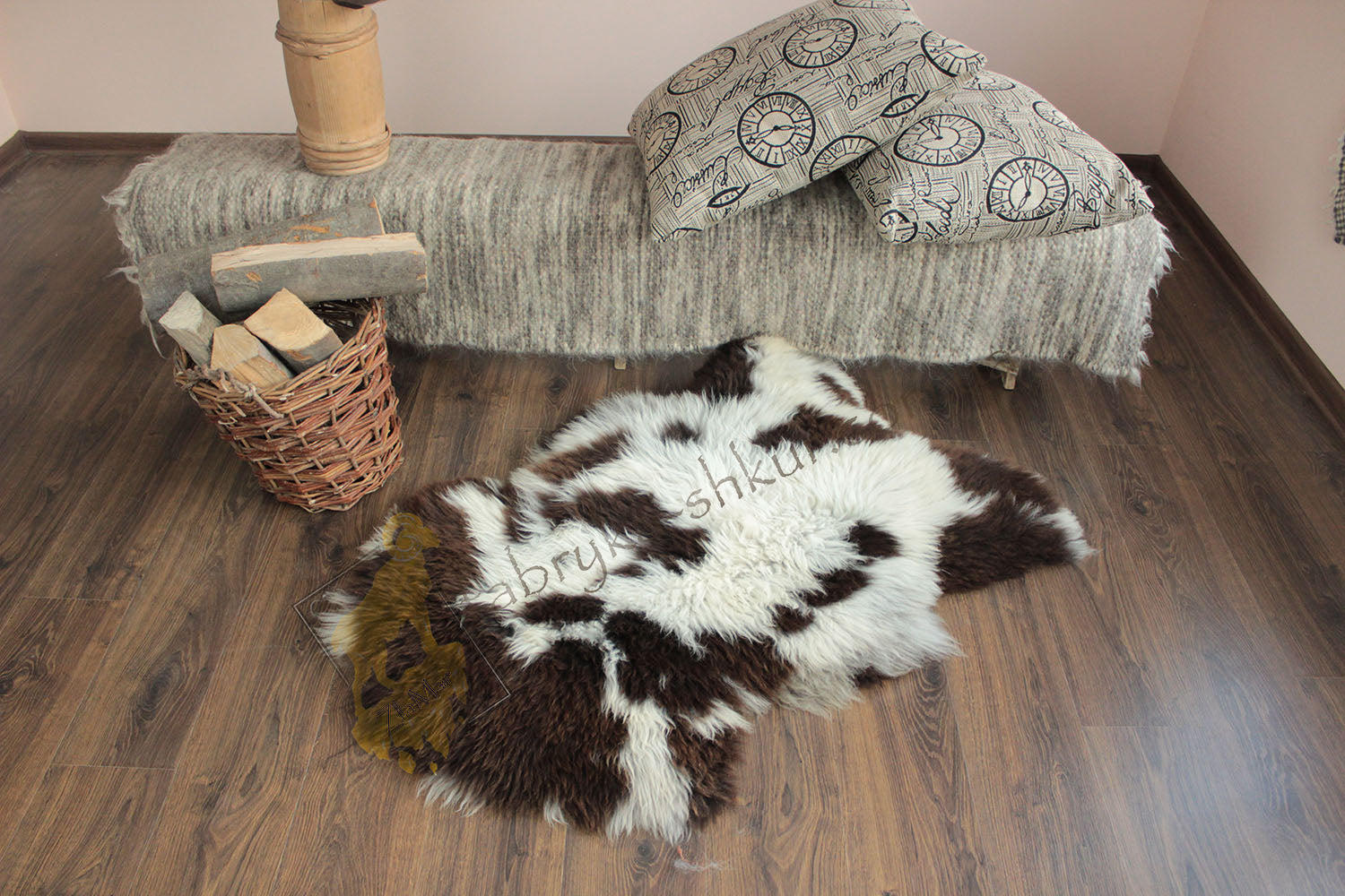 White Sheepskin with Brown Spots 110×65 cm – Natural Pattern Rug