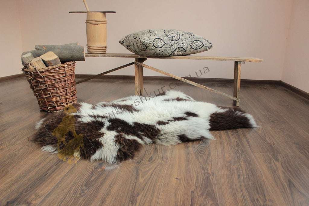White Sheepskin with Brown Spots 110×65 cm – Natural Pattern Rug