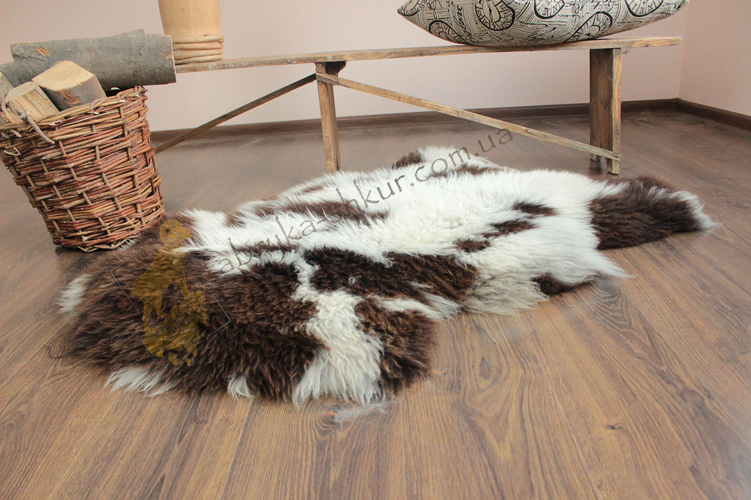 White Sheepskin with Brown Spots 110×65 cm – Natural Pattern Rug