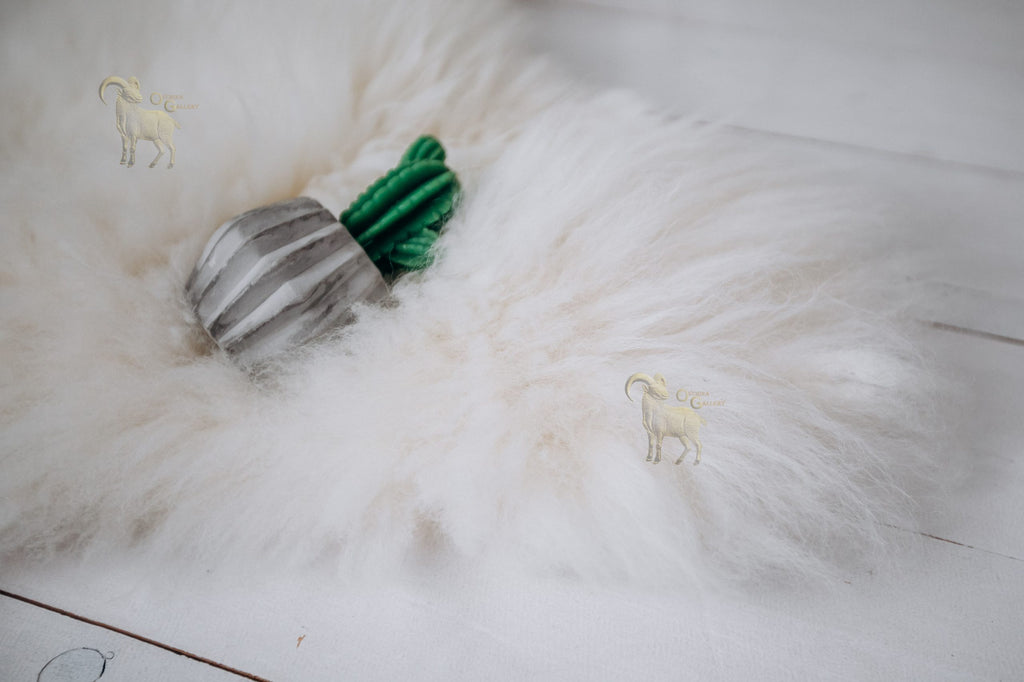Natural White Sheepskin 120×70 cm – Wool Rug & Furniture Cover