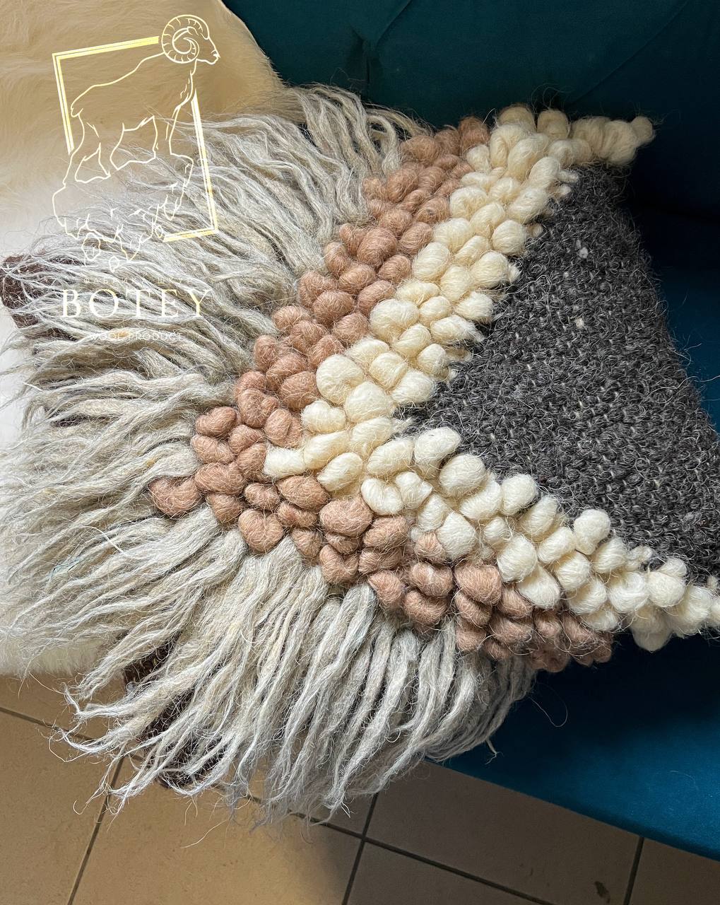 Decorative Wool Cushion “Molfar” 45×45 cm – Handmade | BOTEY