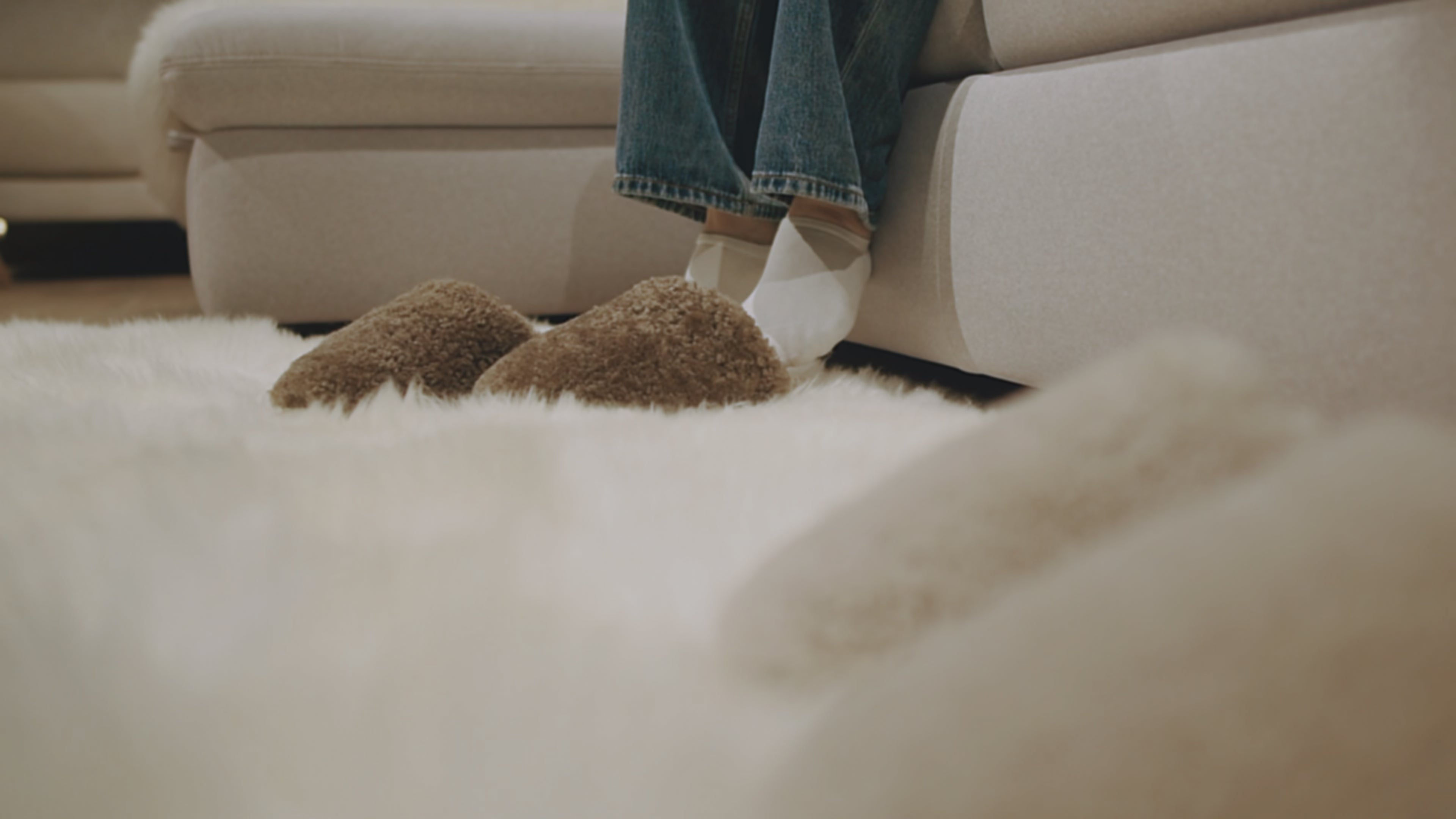 Women's Sheepskin Slippers LANA (Double-Sided Curly Sheepskin)