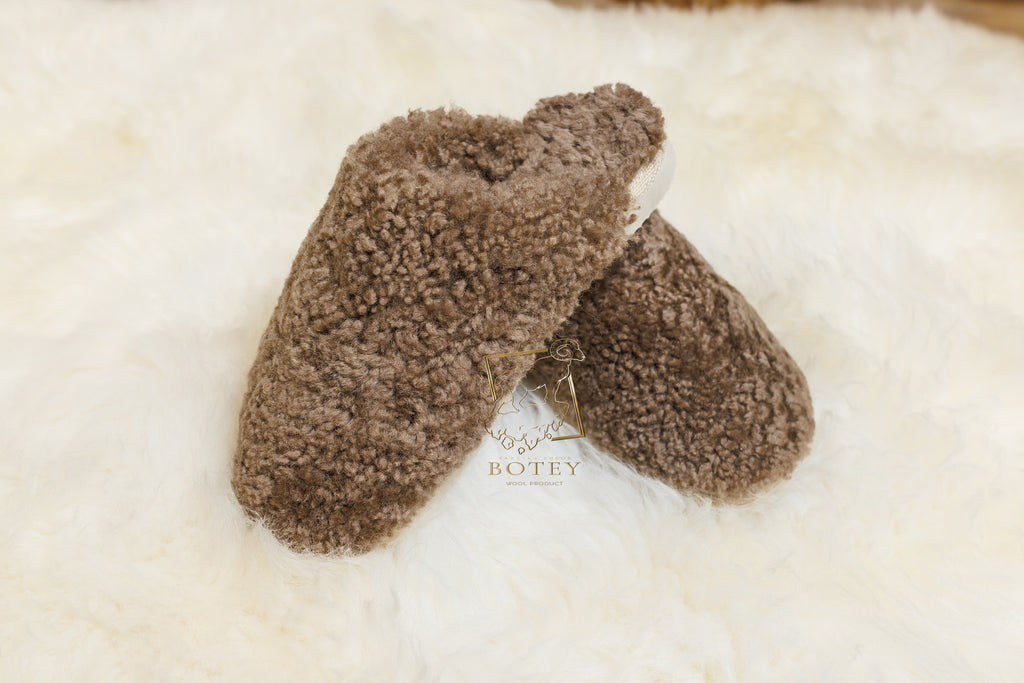 Women's Sheepskin Slippers LANA (Double-Sided Curly Sheepskin)