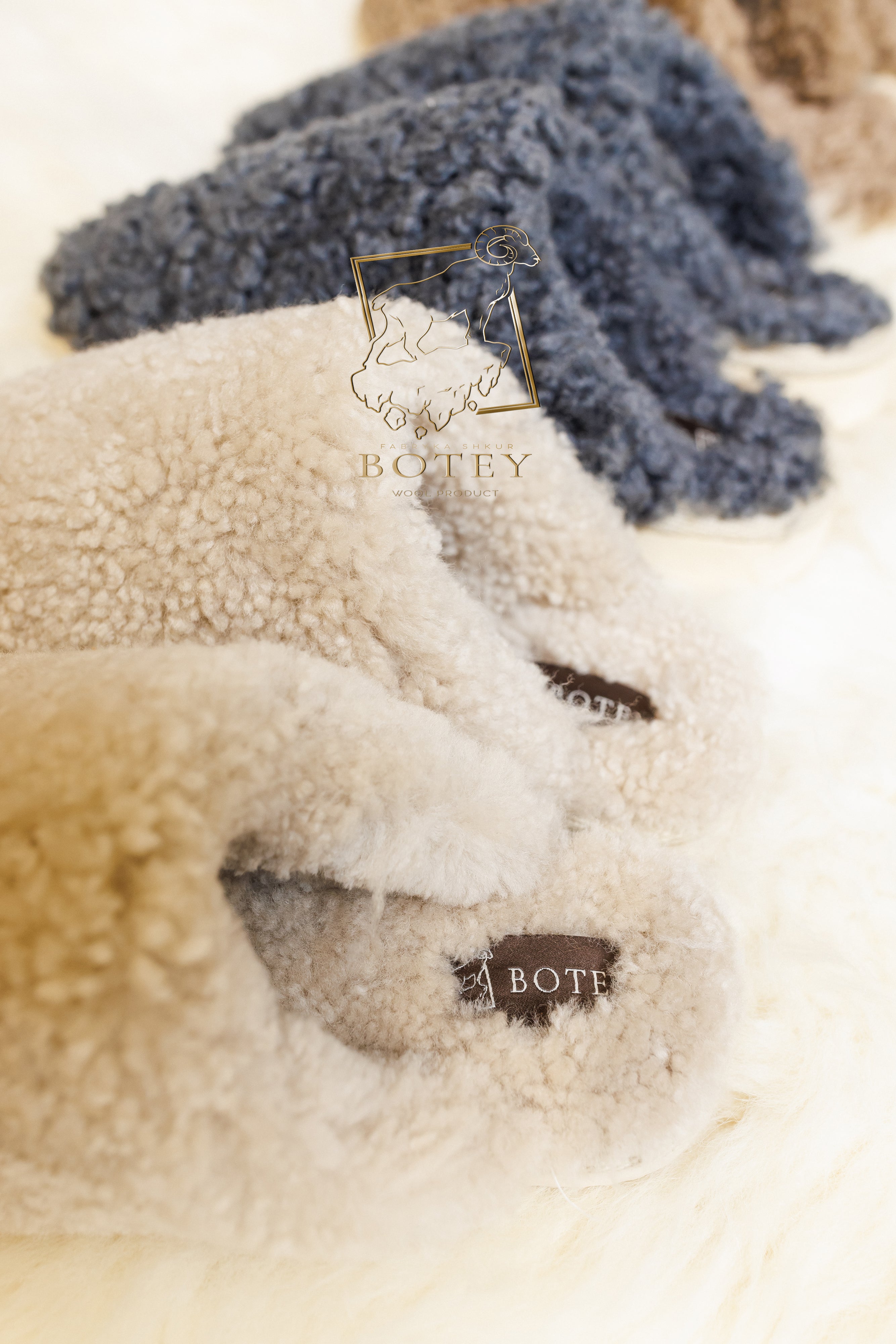 Women's Sheepskin Slippers LANA (Double-Sided Curly Sheepskin)