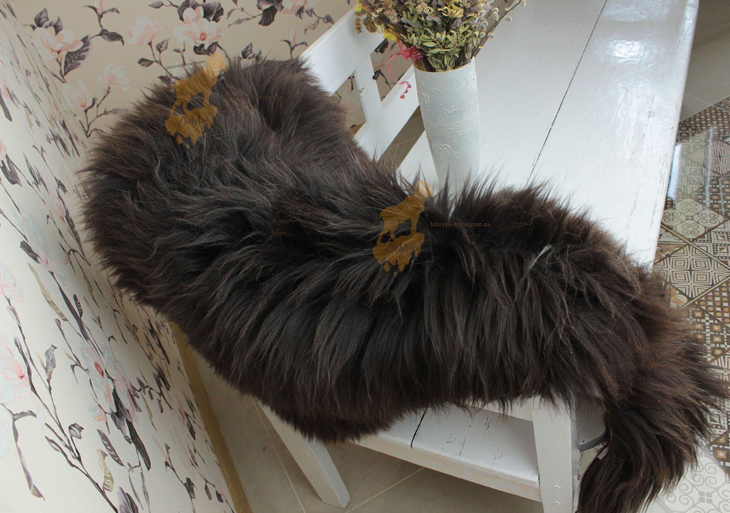 Natural Dark Brown Sheepskin 110×65 cm – Long Wool Rug